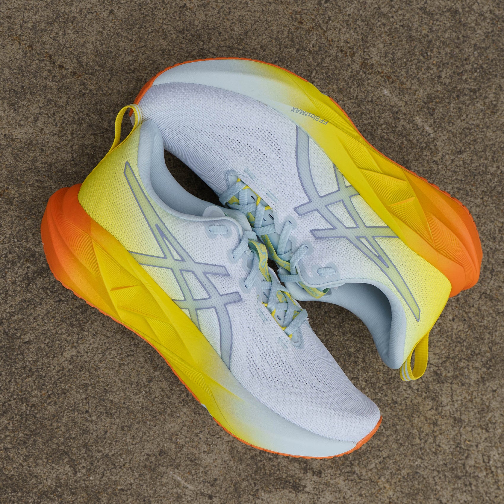 Mens ASICS Novablast 5