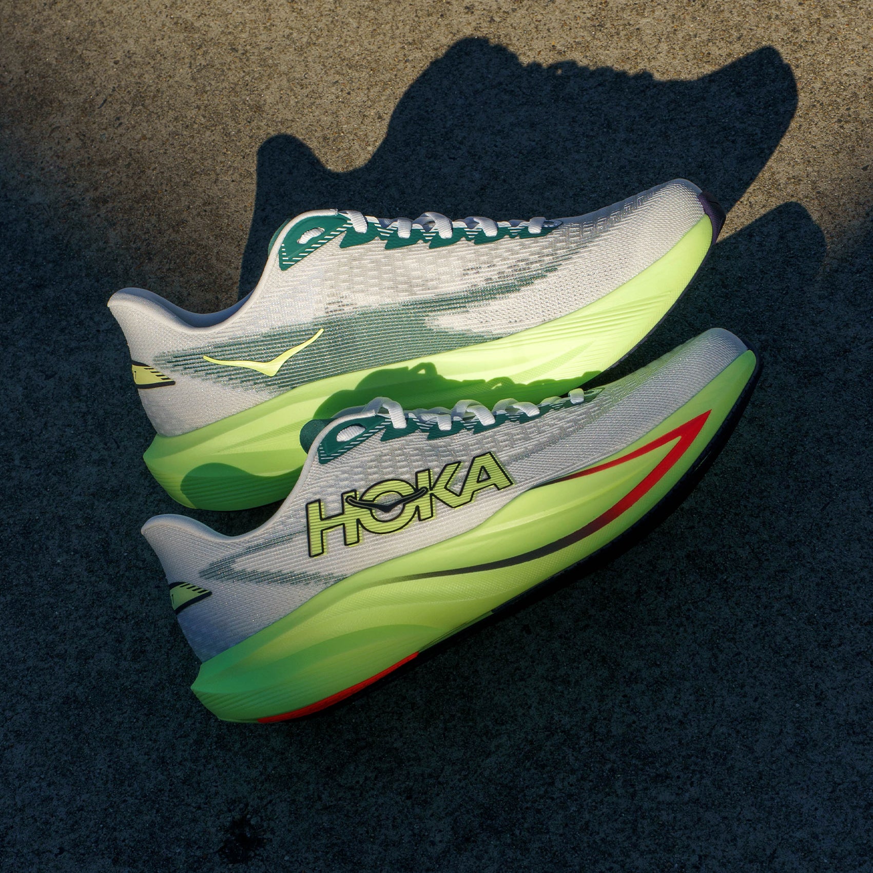 Womens HOKA Mach 7