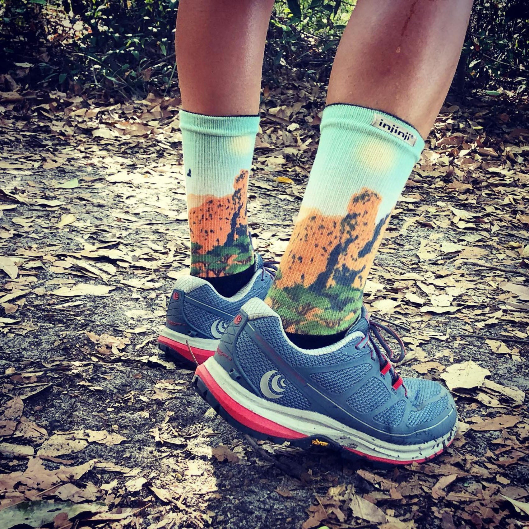 Mens Injinji Trail Midweight Crew Socks - Australiana Designed