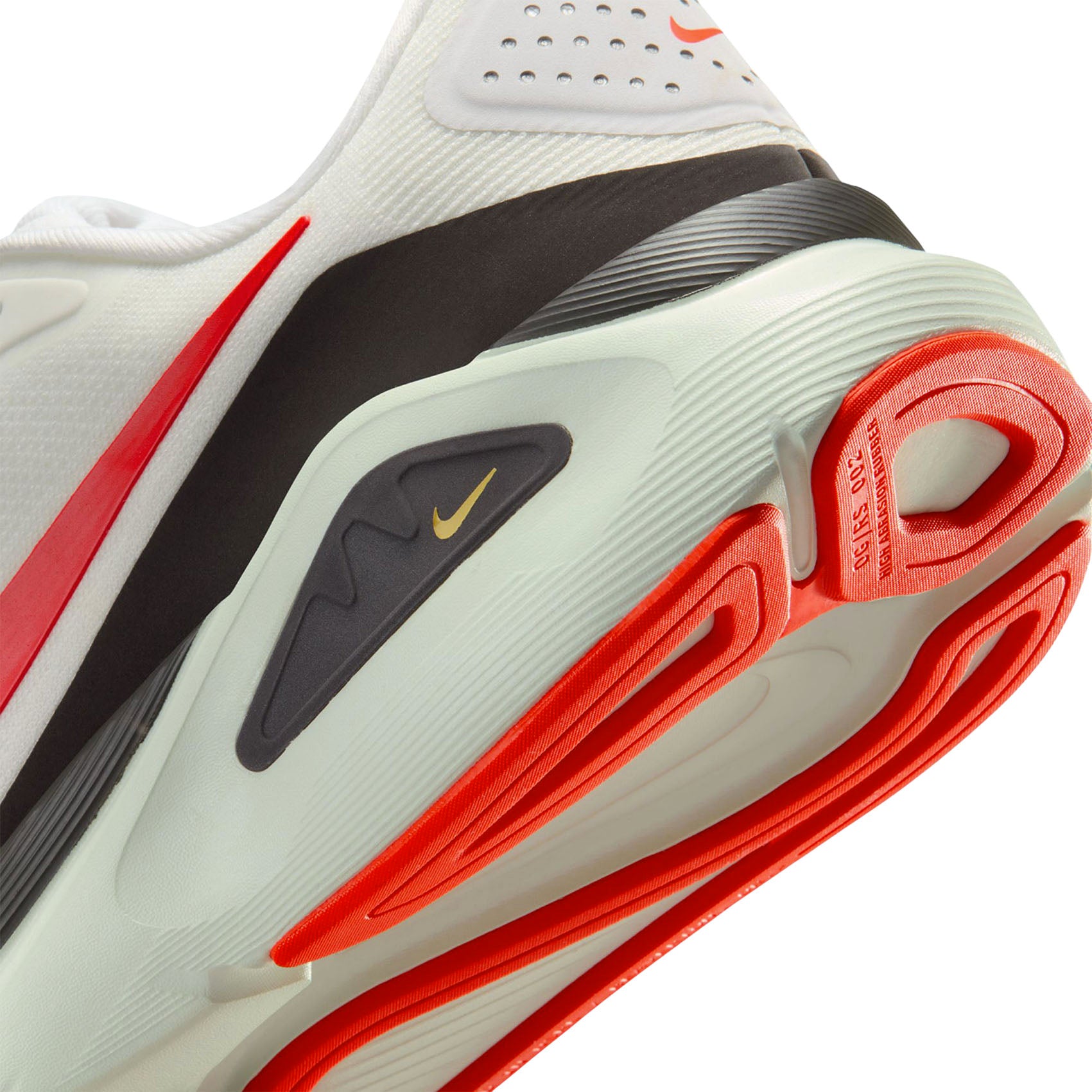 Mens Nike Structure 26