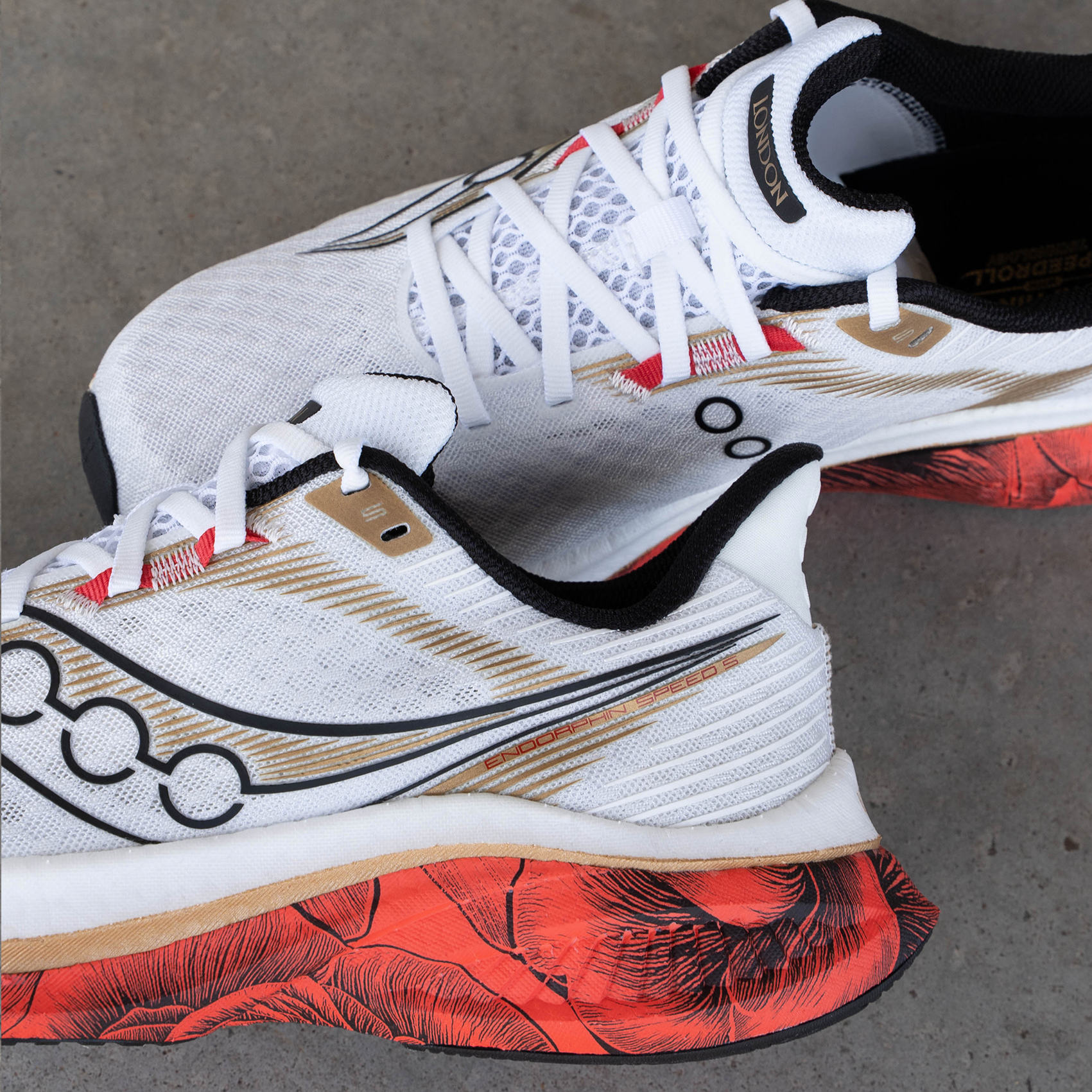 Womens Saucony Endorphin Speed 5