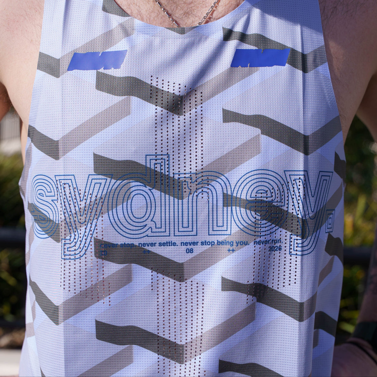 Never Run Sydney Race Singlet