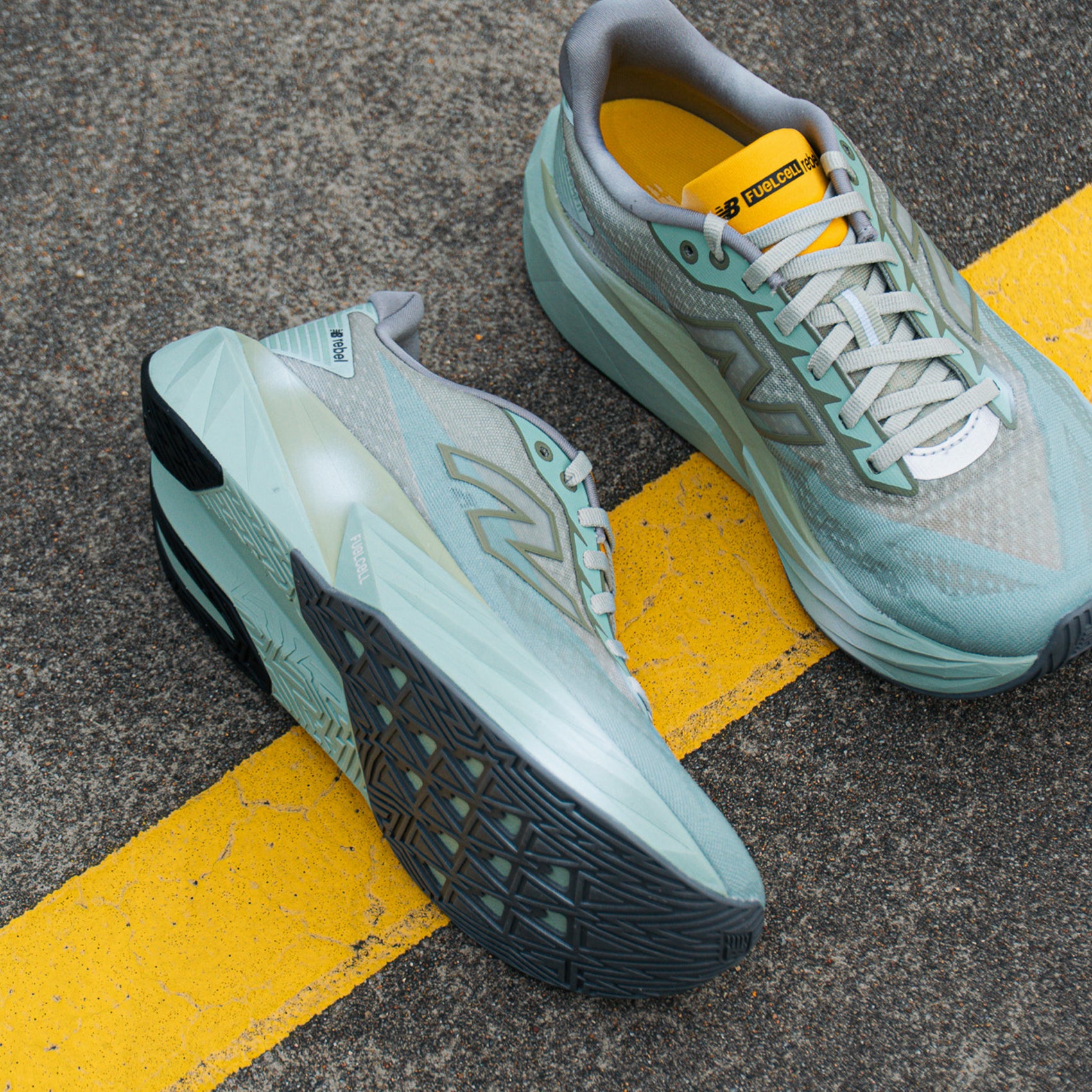 Mens New Balance FuelCell Rebel v5