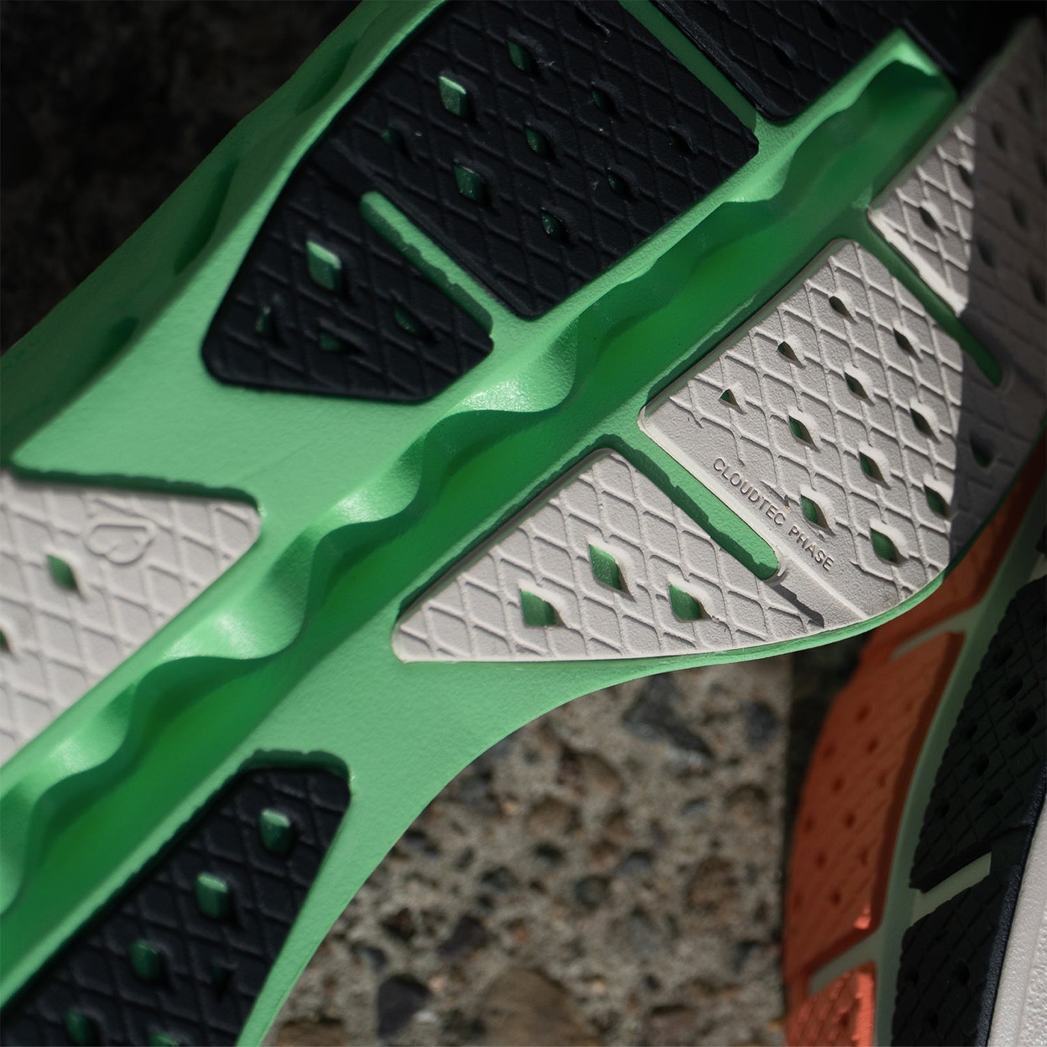 Womens On Running Cloudsurfer Max