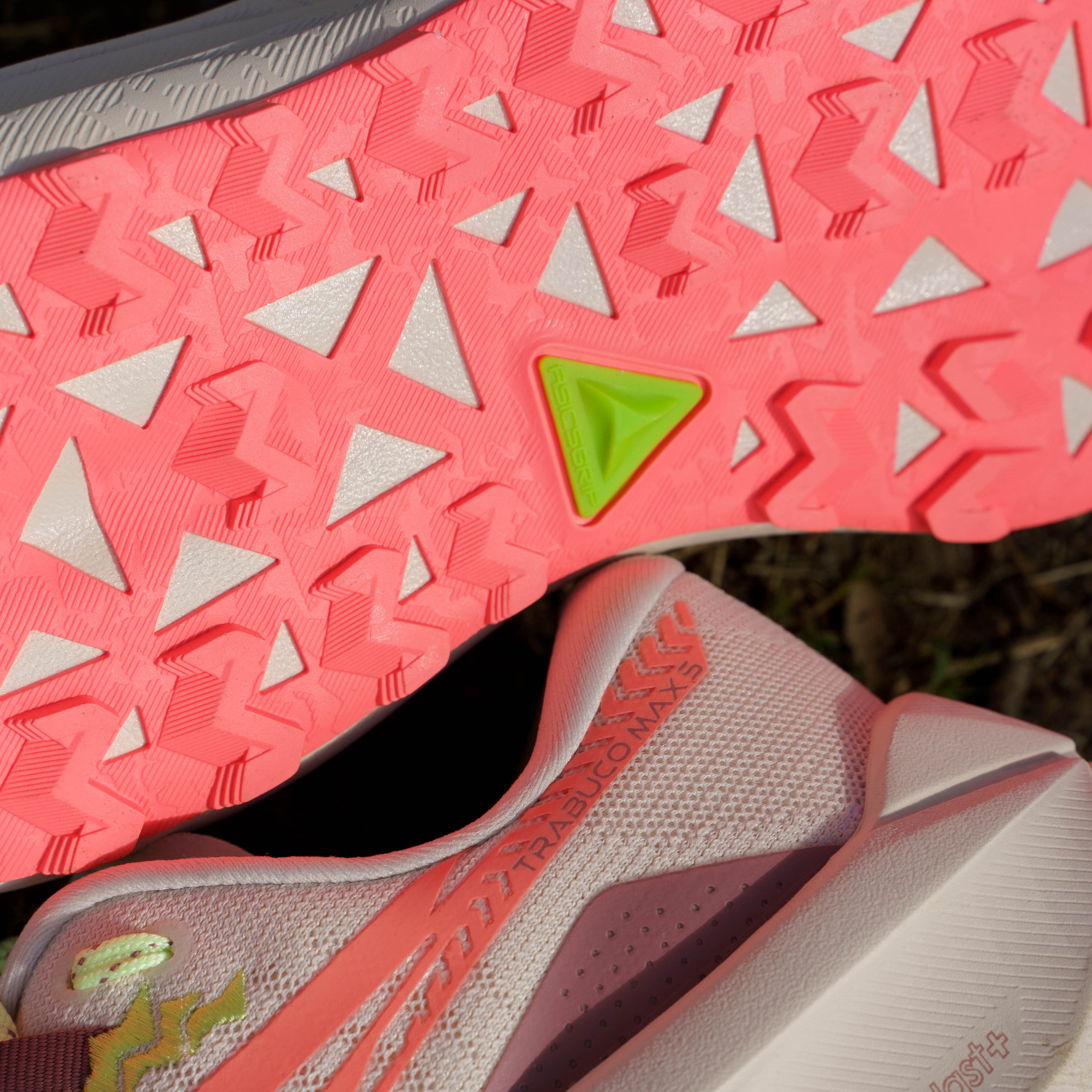 Womens ASICS Trabuco Max 5