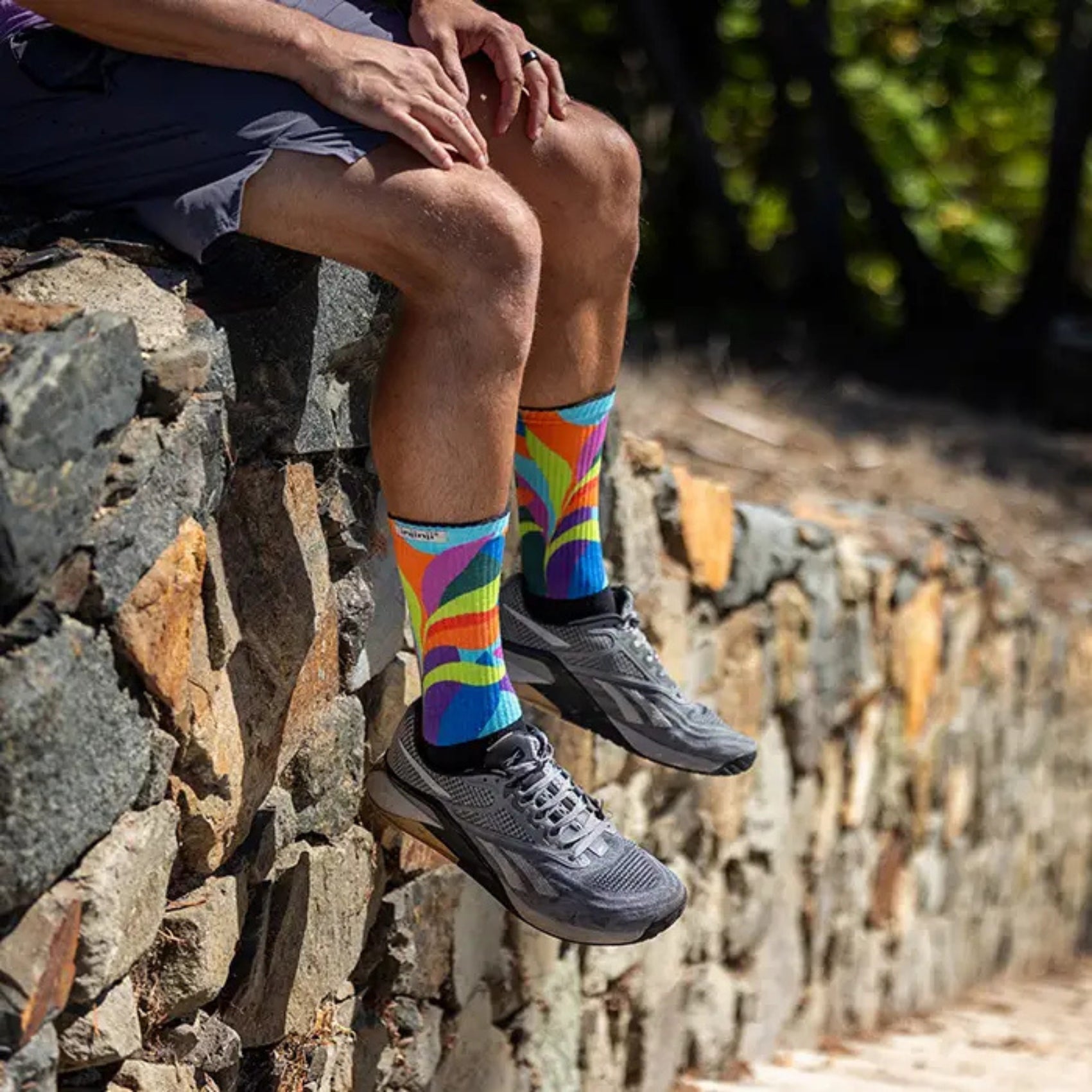 Unisex Injinji Trail Spectrum Midweight Crew Socks