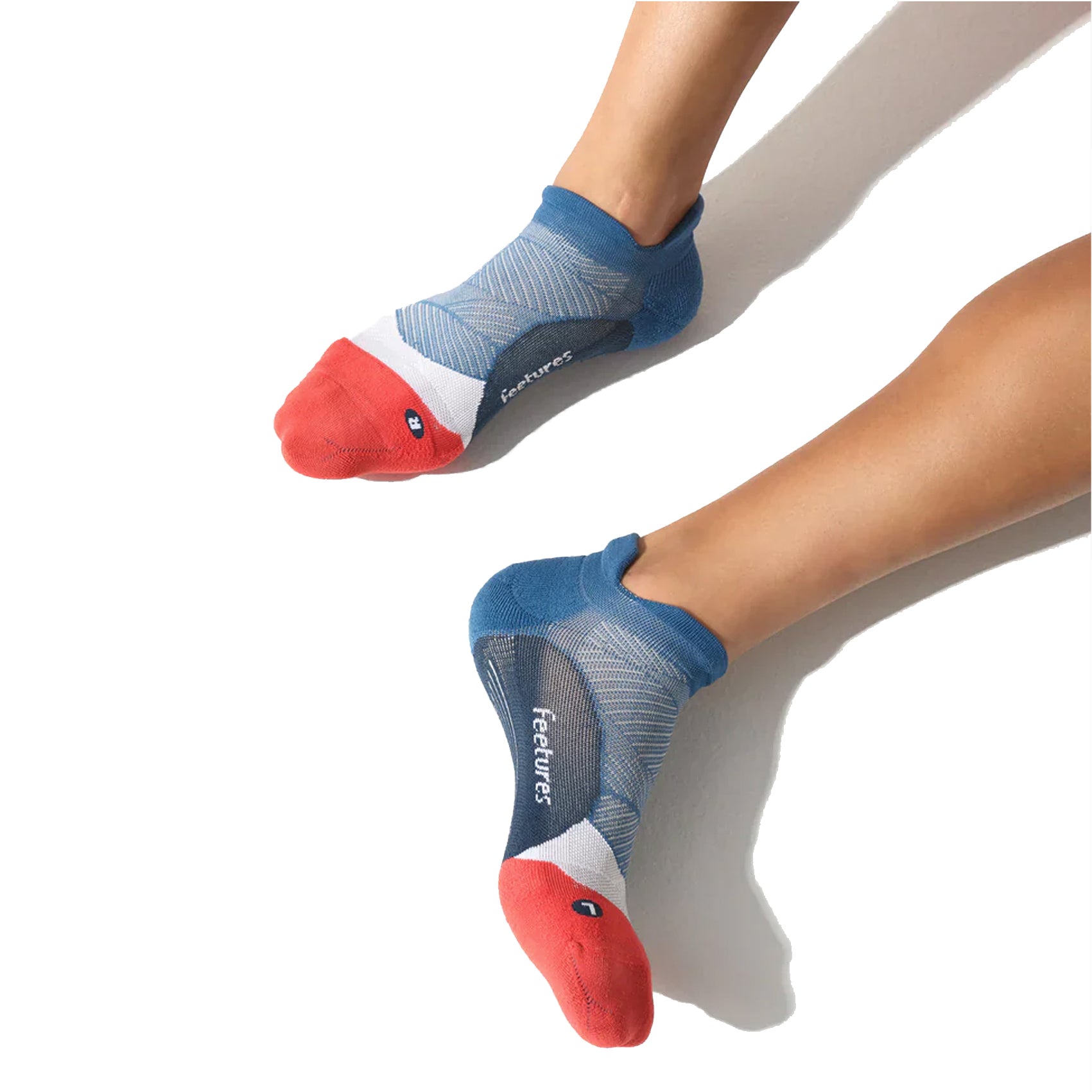Unisex Feetures Light Cushion No Show Tab Socks