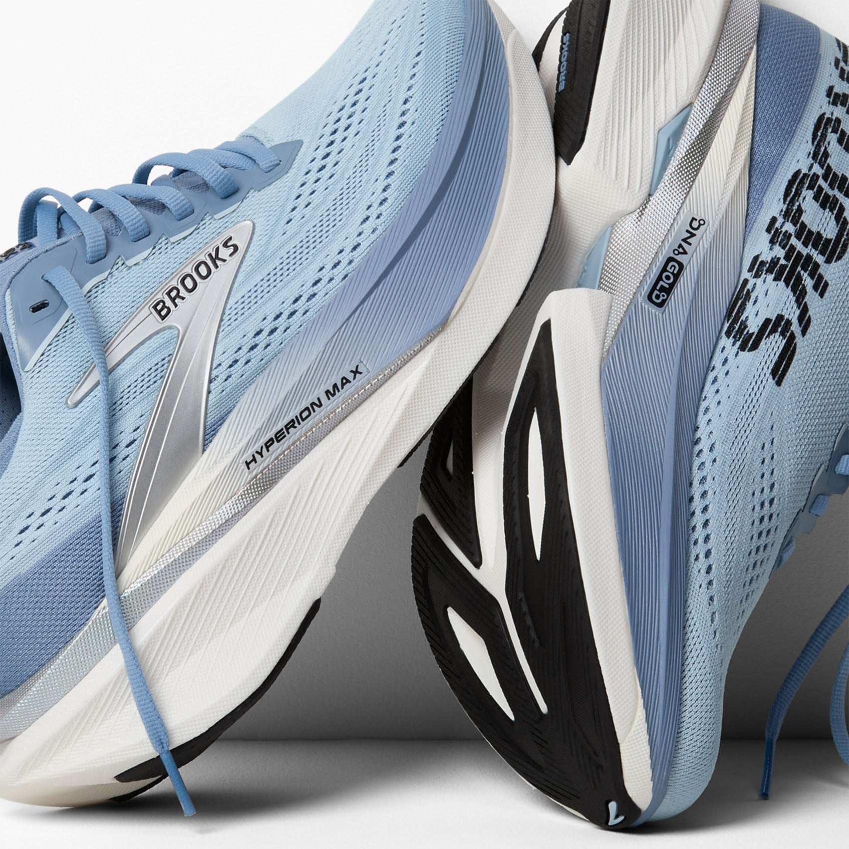 Womens Brooks Hyperion Max 4