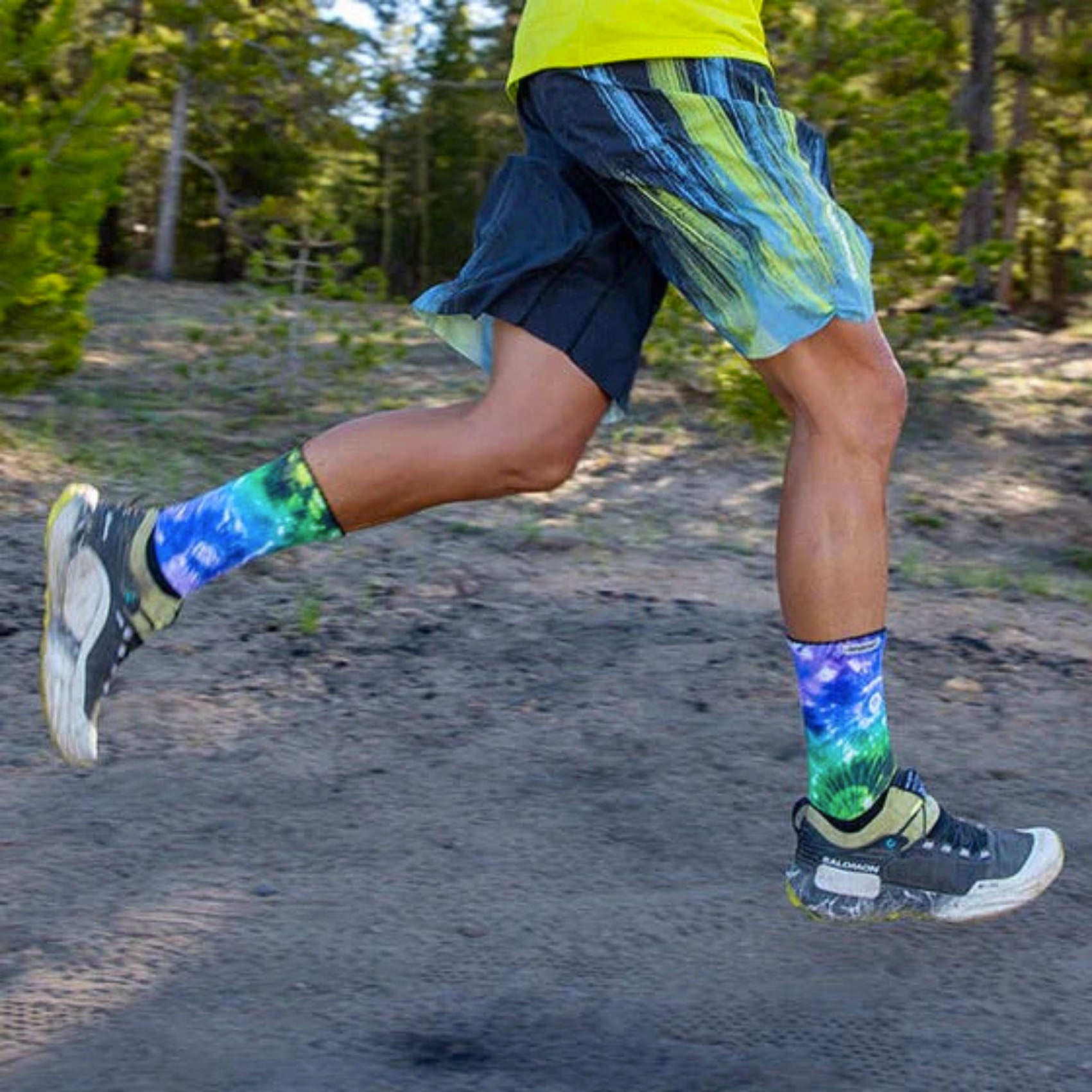 Womens Injinji Trail Midweight Crew Socks - The Courtney Crew