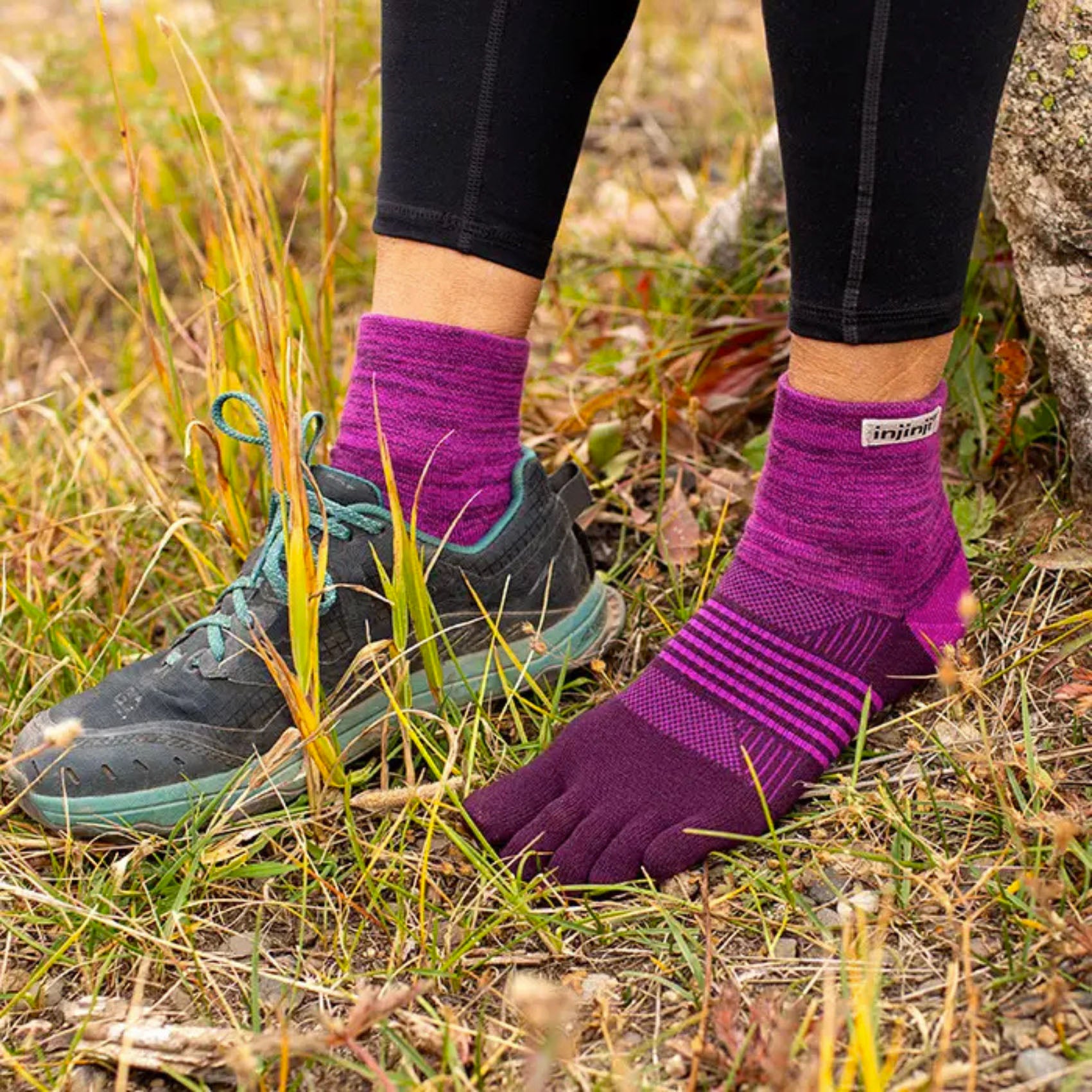 Womens Injinji Trail Midweight Mini-Crew Socks