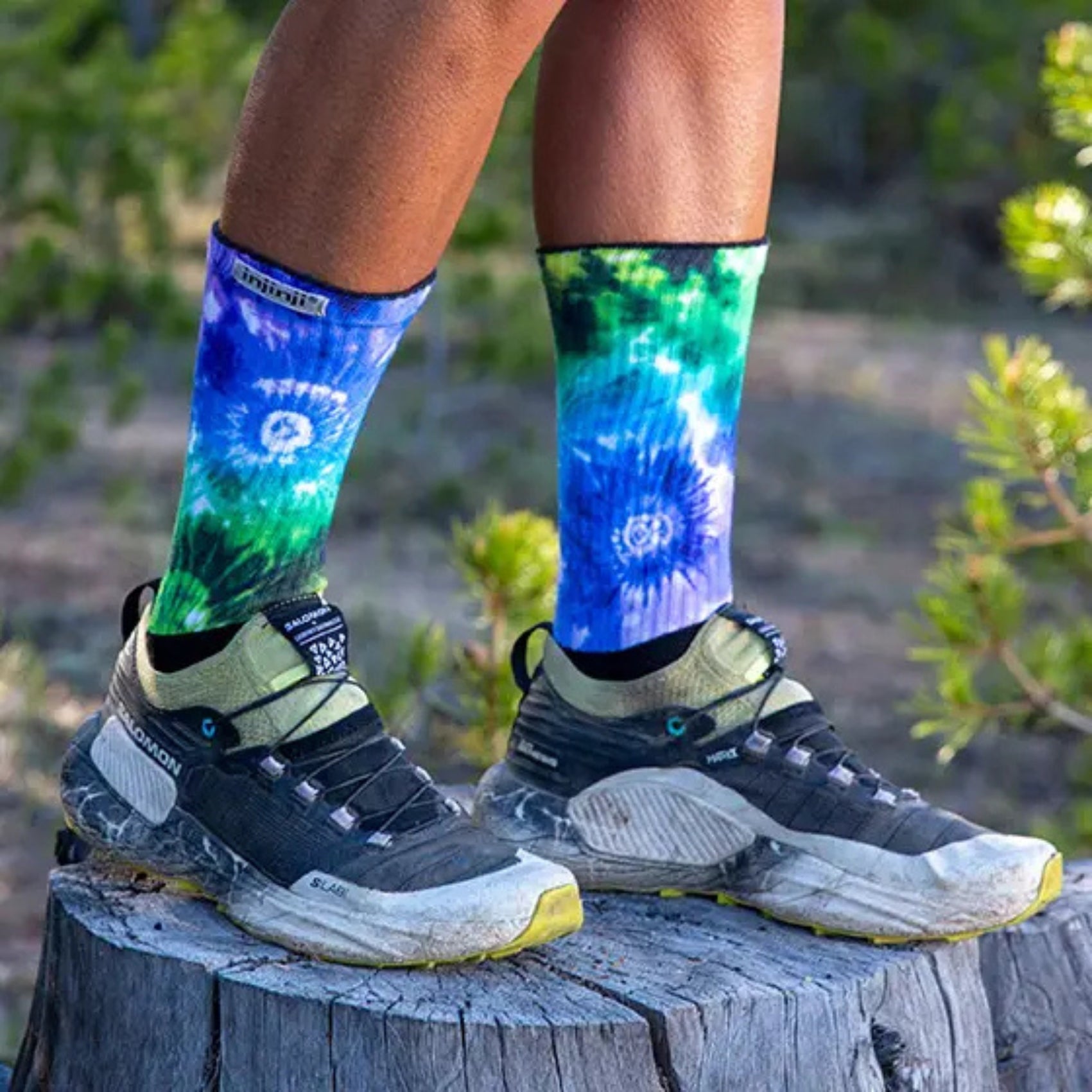 Womens Injinji Trail The Courtney Crew Midweight Crew Socks