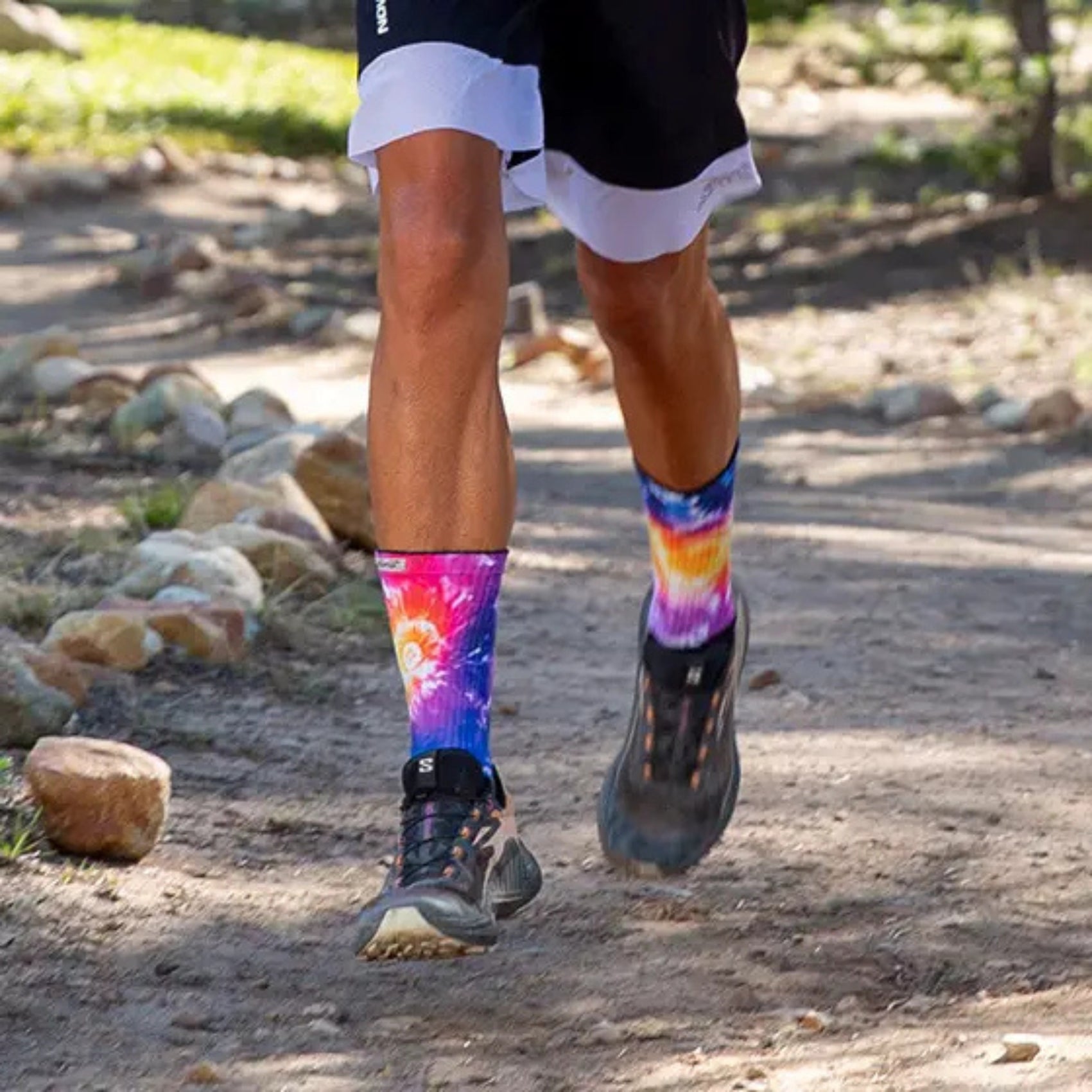 Womens Injinji Trail The Courtney Crew Midweight Crew Socks