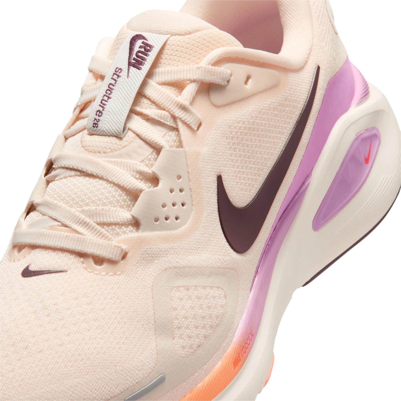 Womens Nike Structure 26