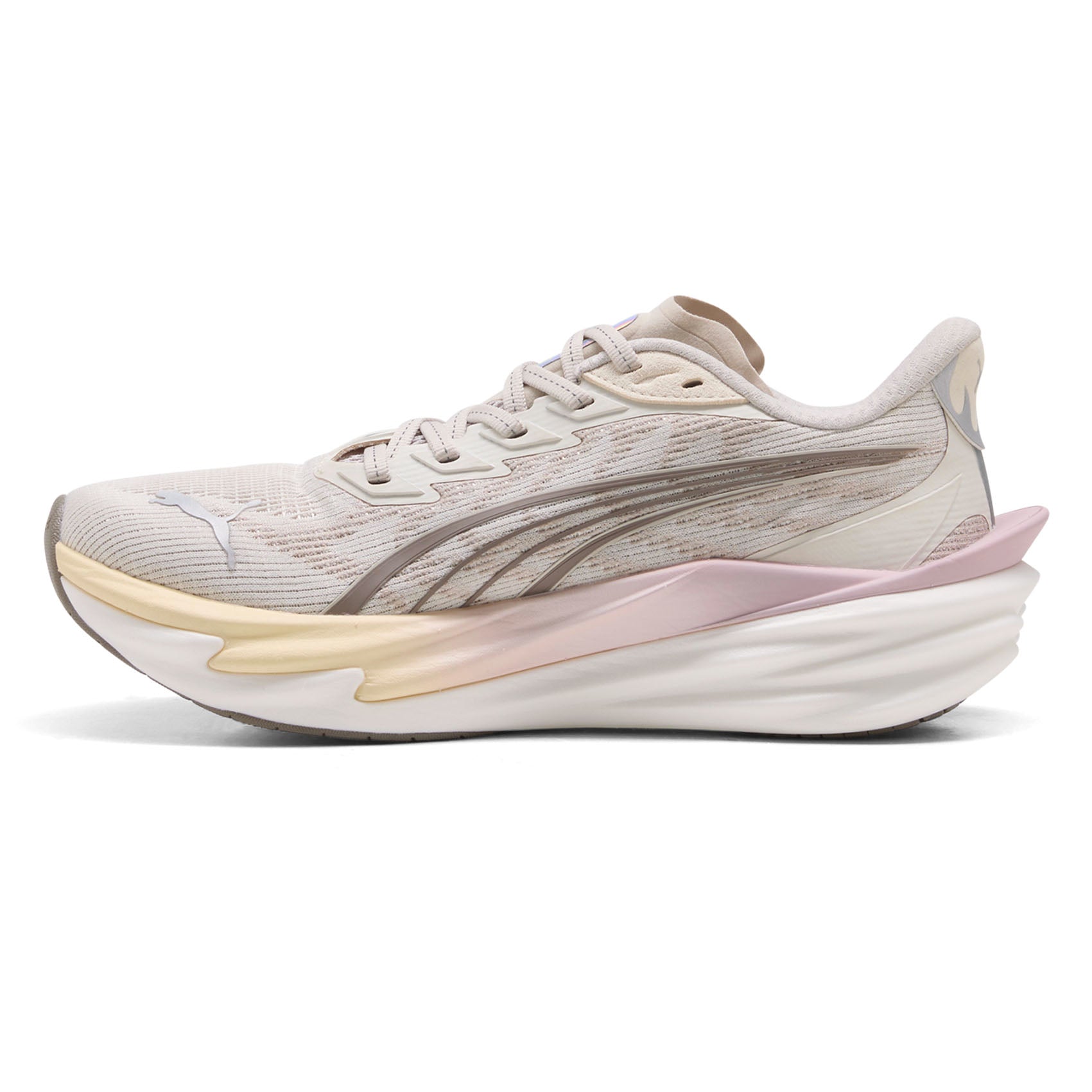 Womens PUMA Deviate Nitro 4