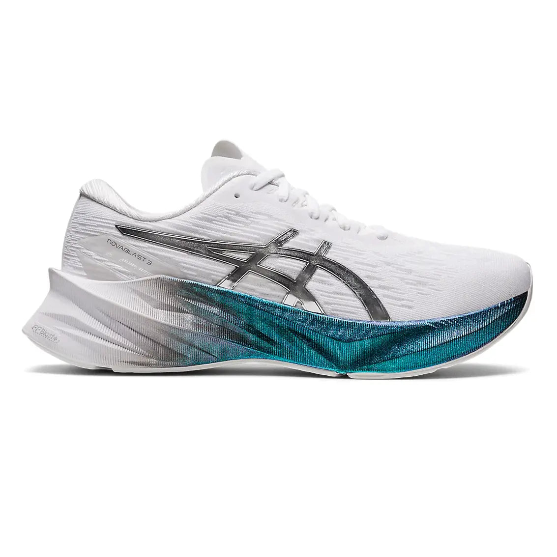 Asics 2024 novablast white