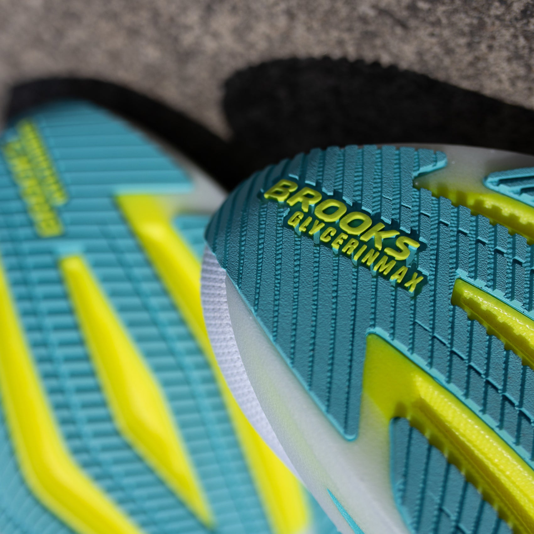 Mens Brooks Glycerin Max 2