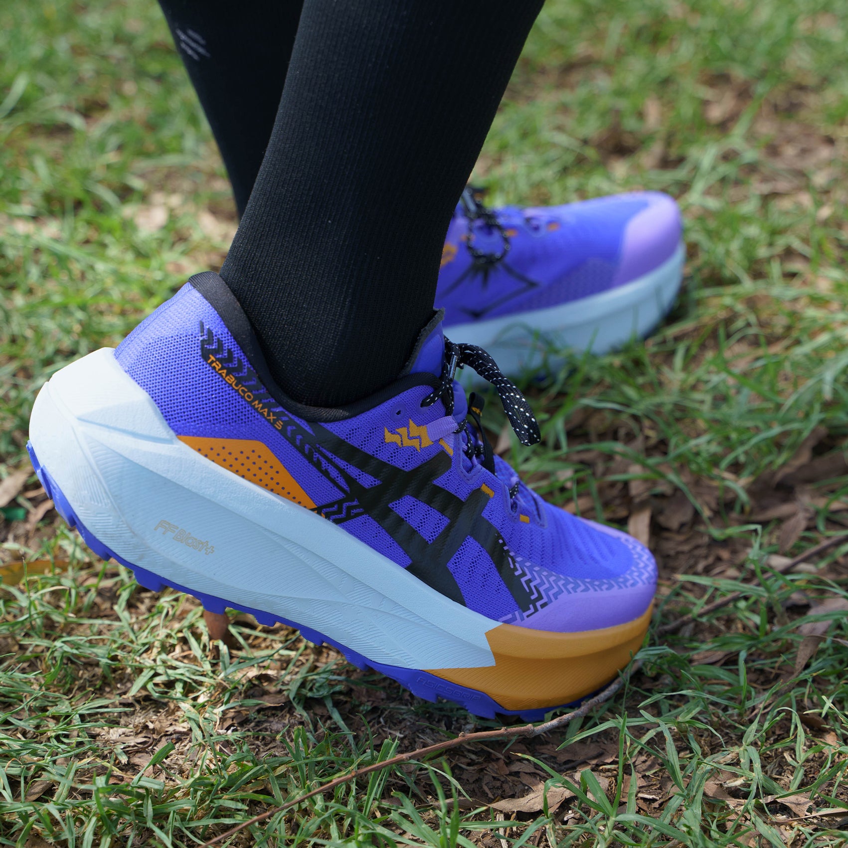 Mens ASICS Trabuco Max 5