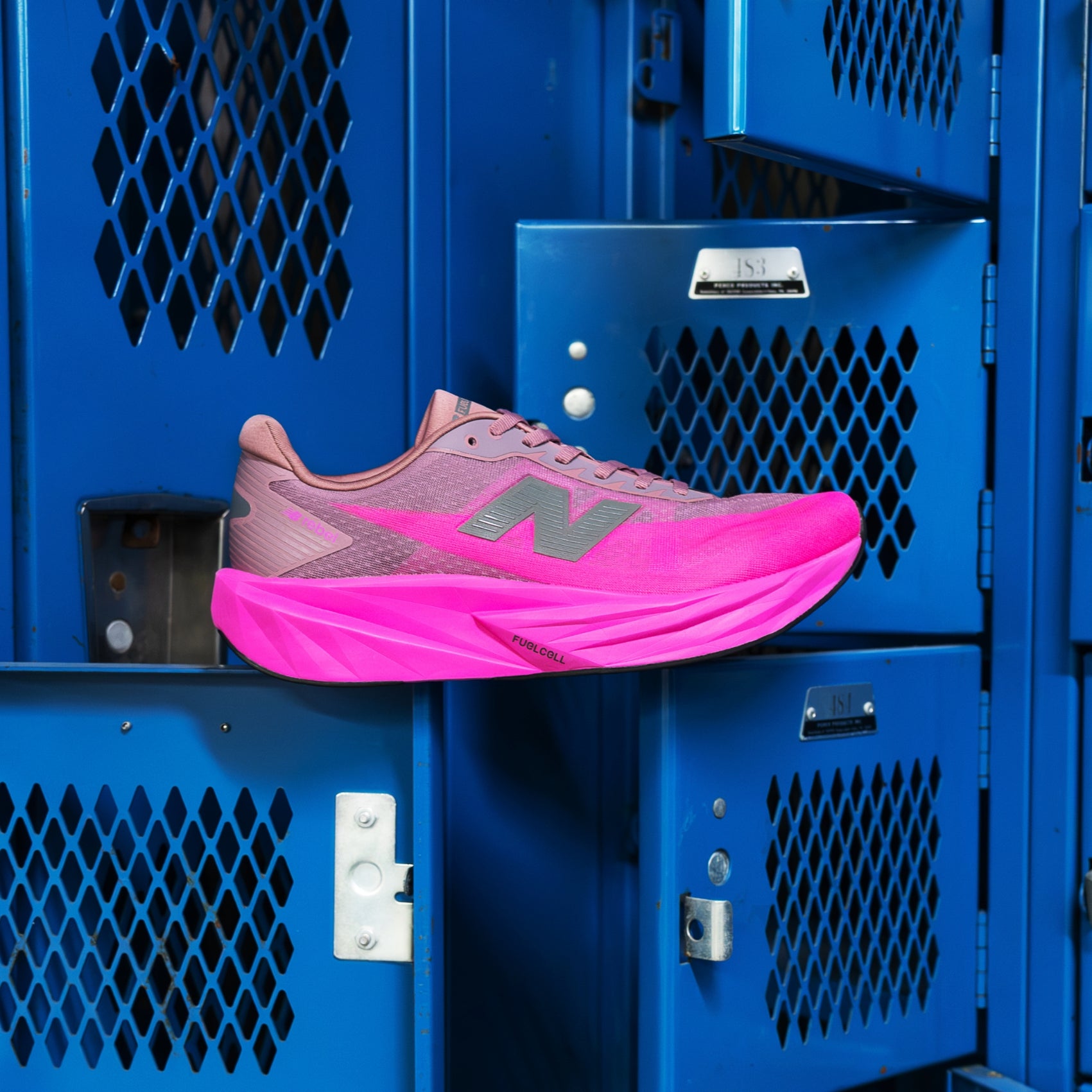 Mens New Balance FuelCell Rebel v5