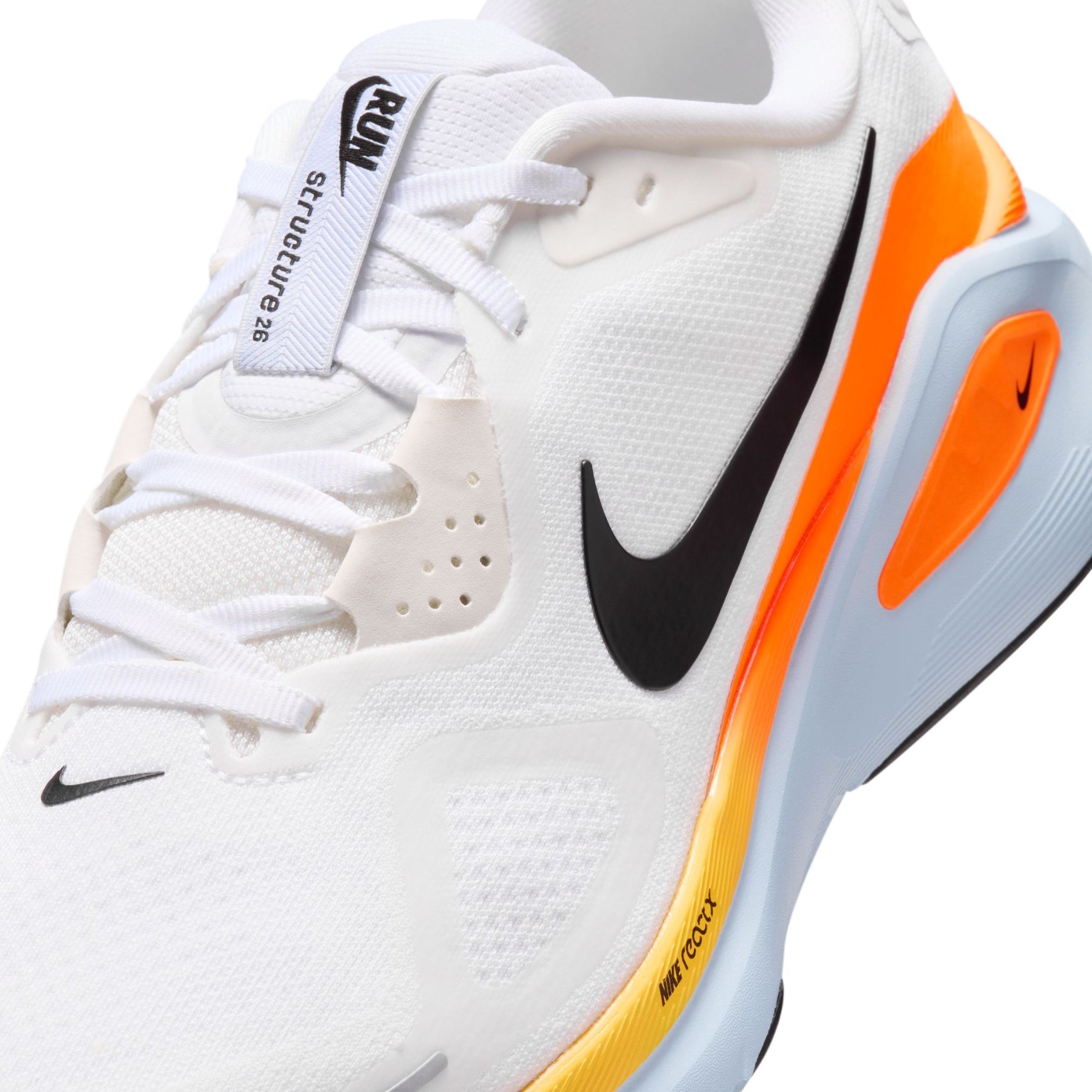 Mens Nike Structure 26