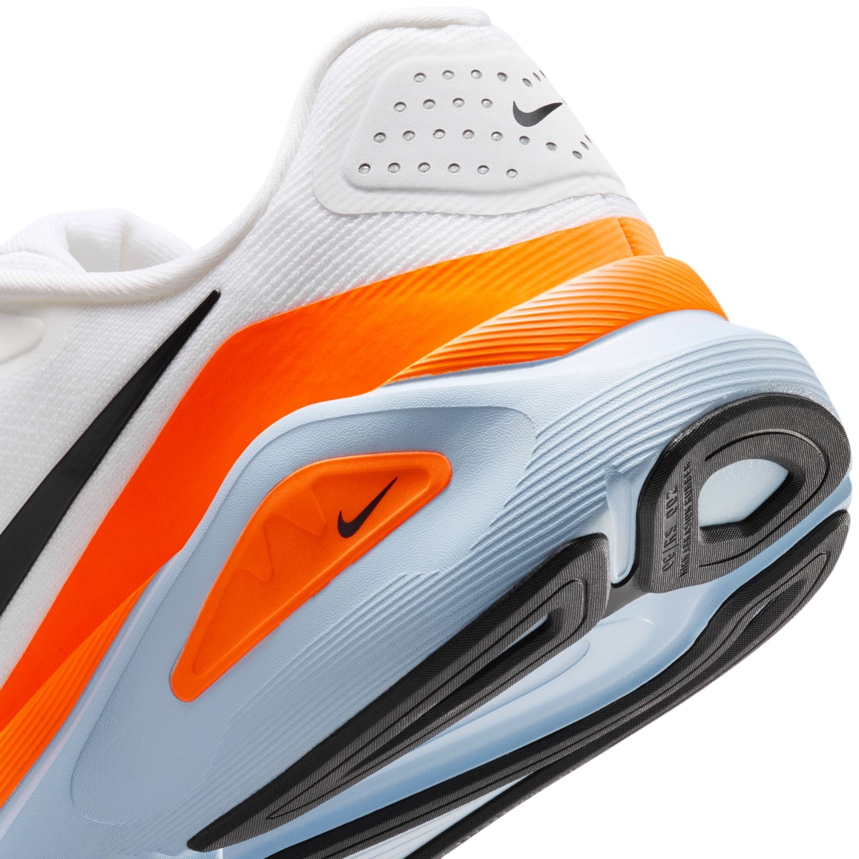 Mens Nike Structure 26