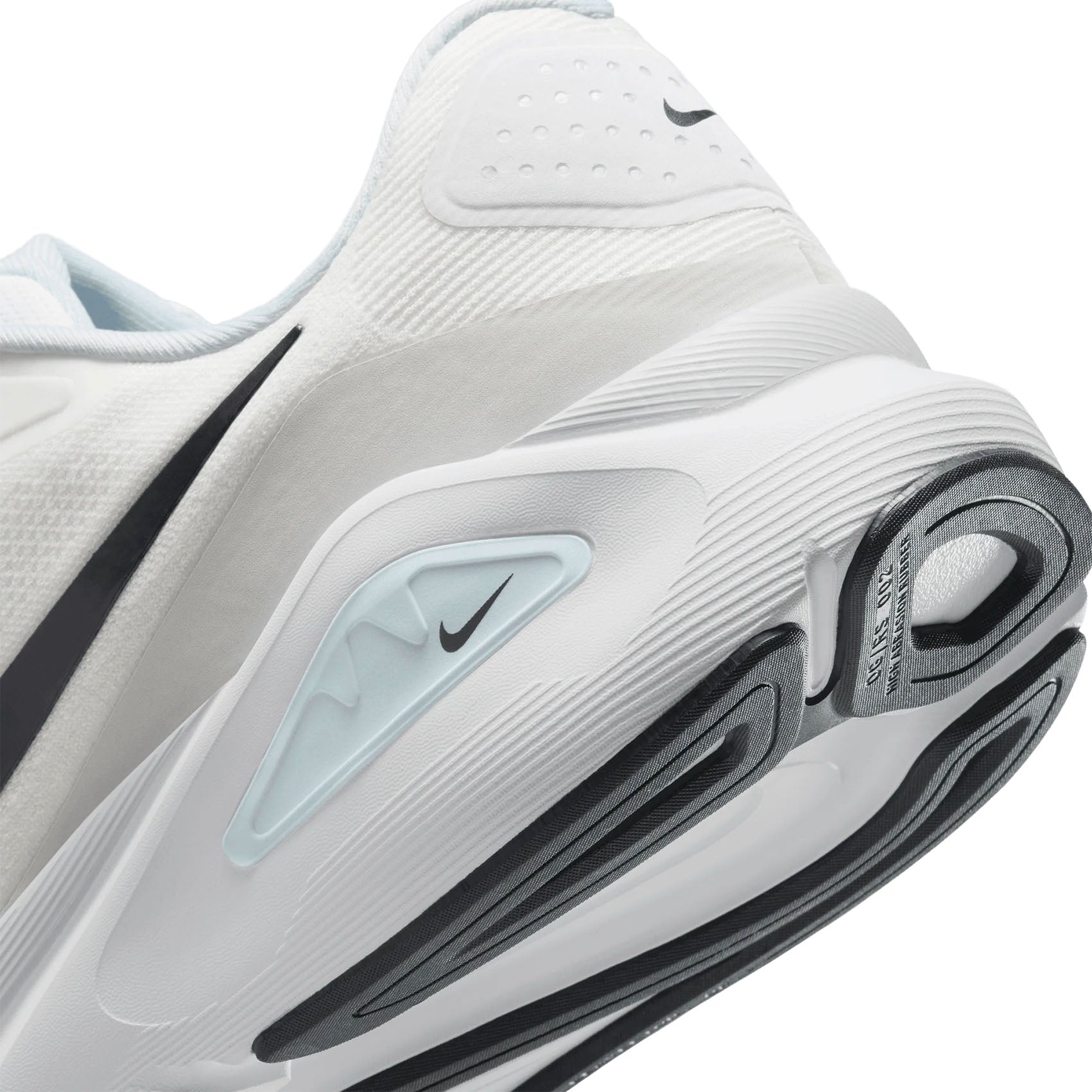 Mens Nike Structure 26
