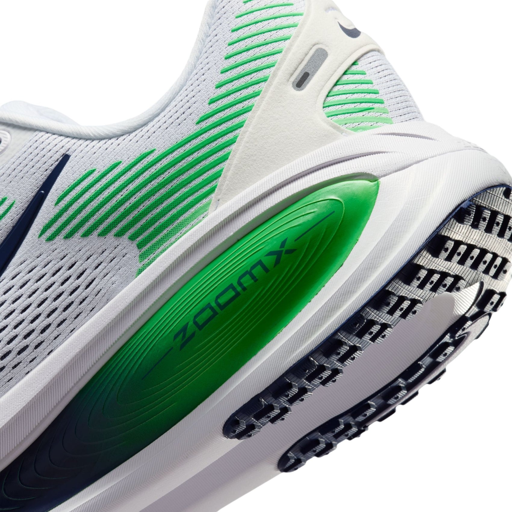 Mens Nike Vomero 18 (Wide)