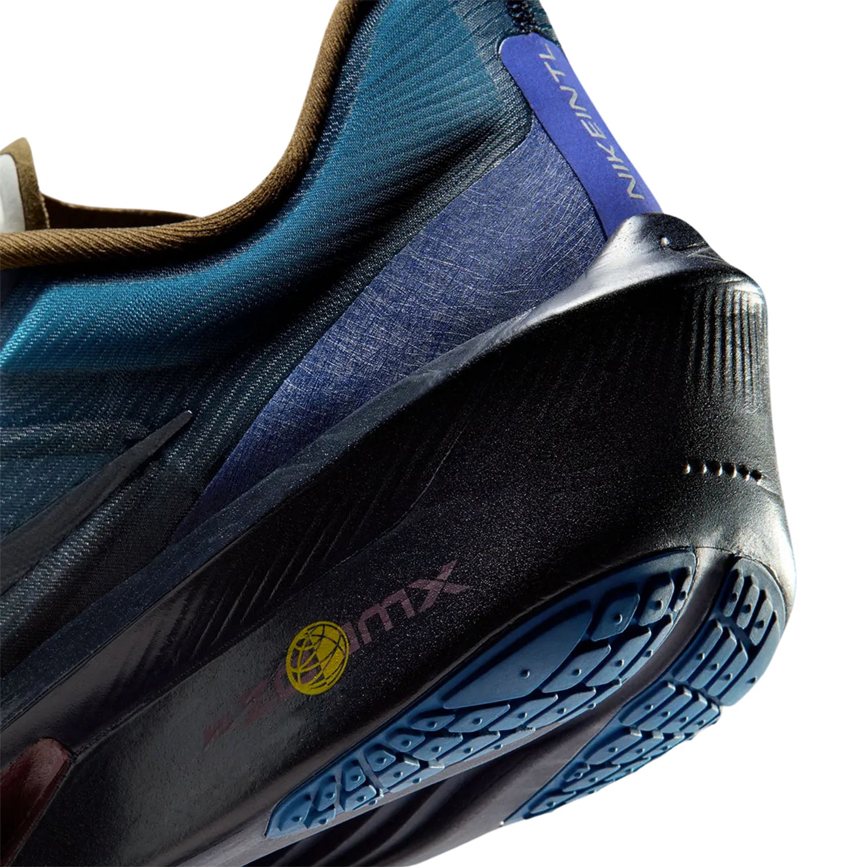 nike zoom fly royal blue