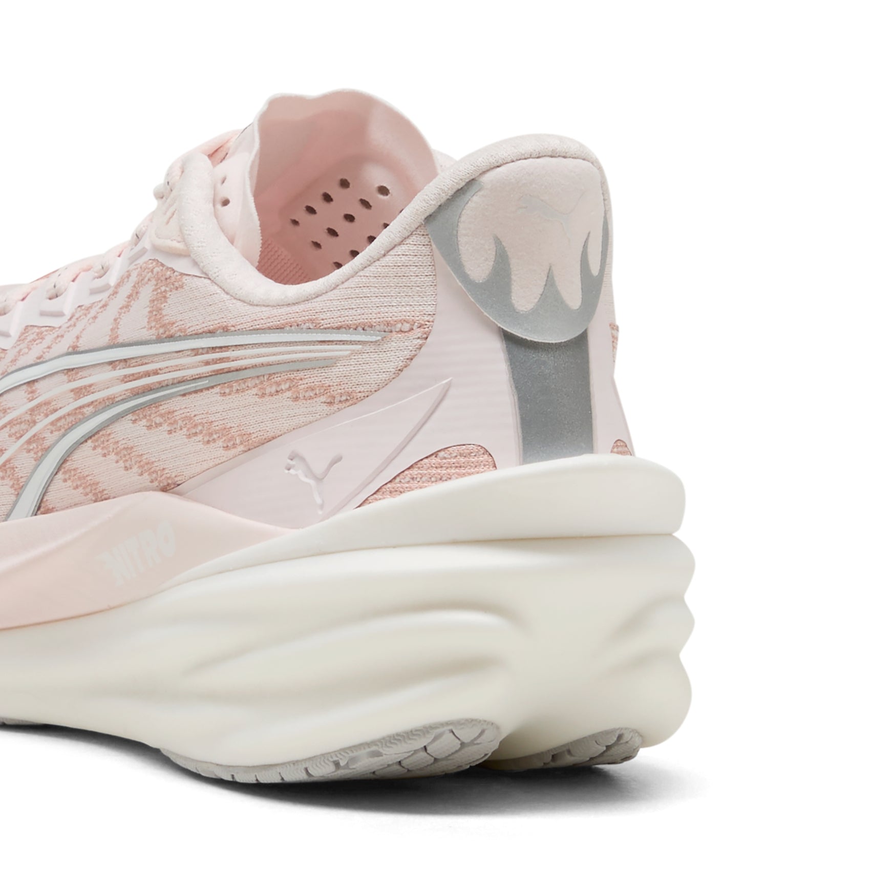 Womens PUMA Deviate Nitro 4