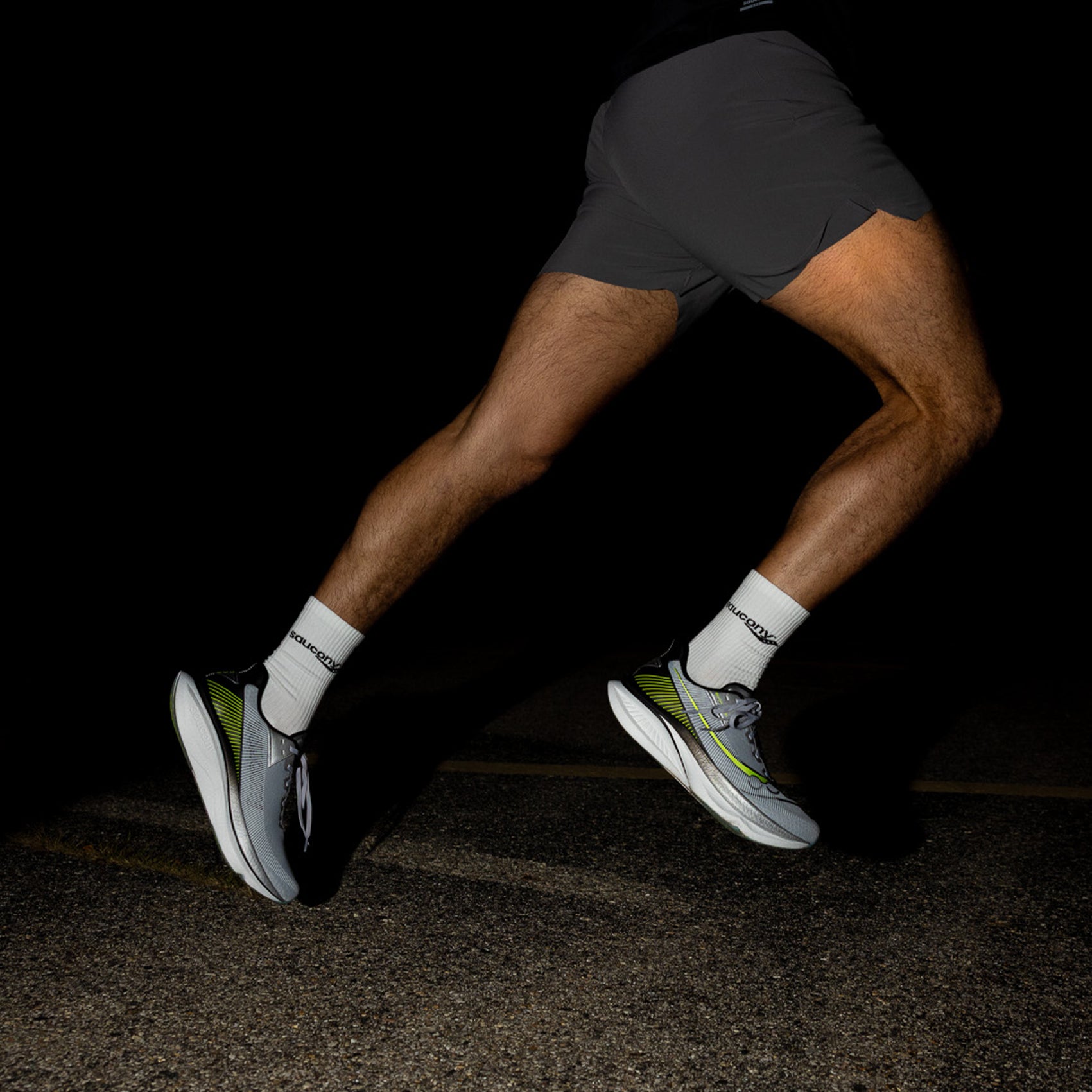 Mens Saucony Endorphin Azura