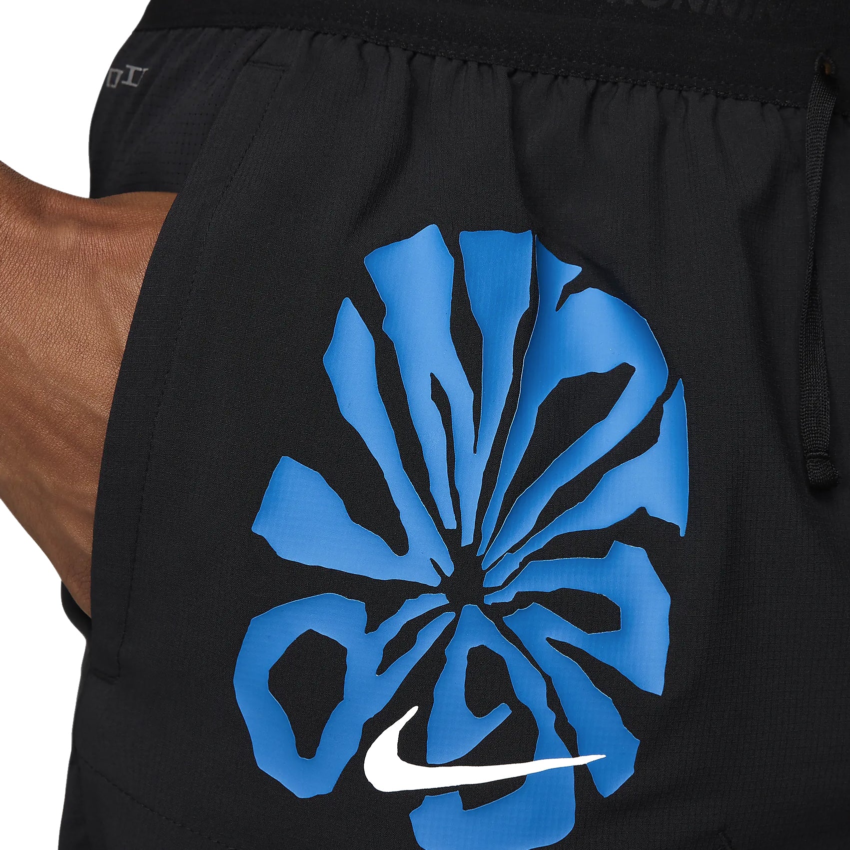 nike running flex stride 5 inch short in blue