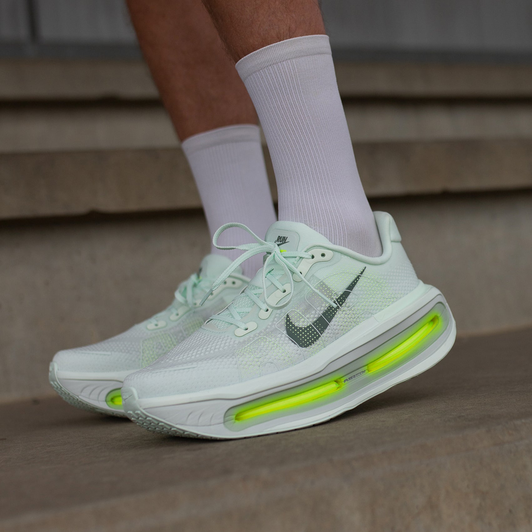 Mens Nike Vomero Premium | Effortless Recovery & Long Runs