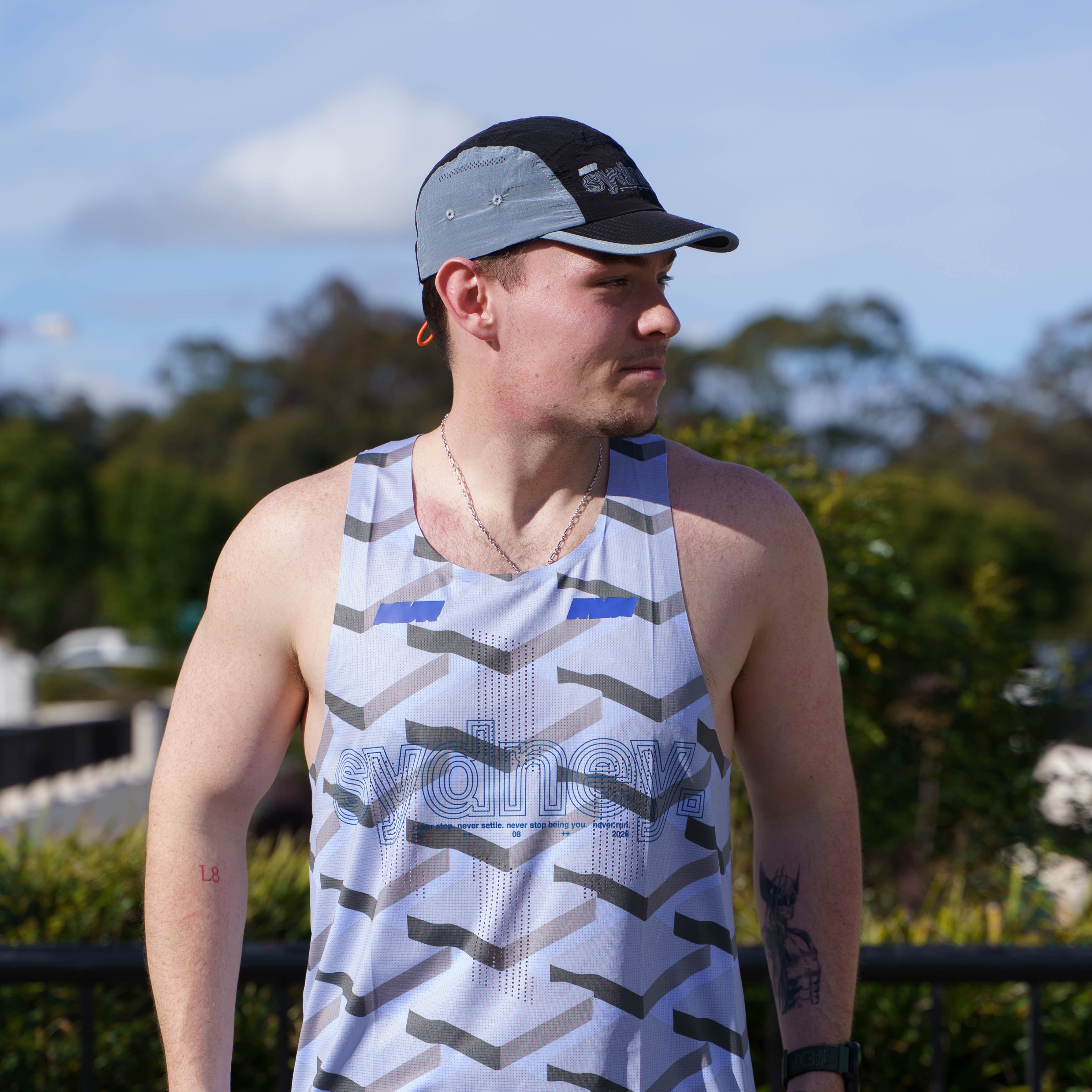 Never Run Sydney Race Singlet