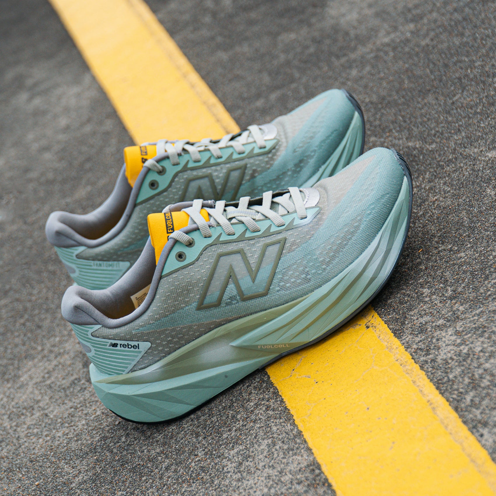 Mens New Balance FuelCell Rebel v5