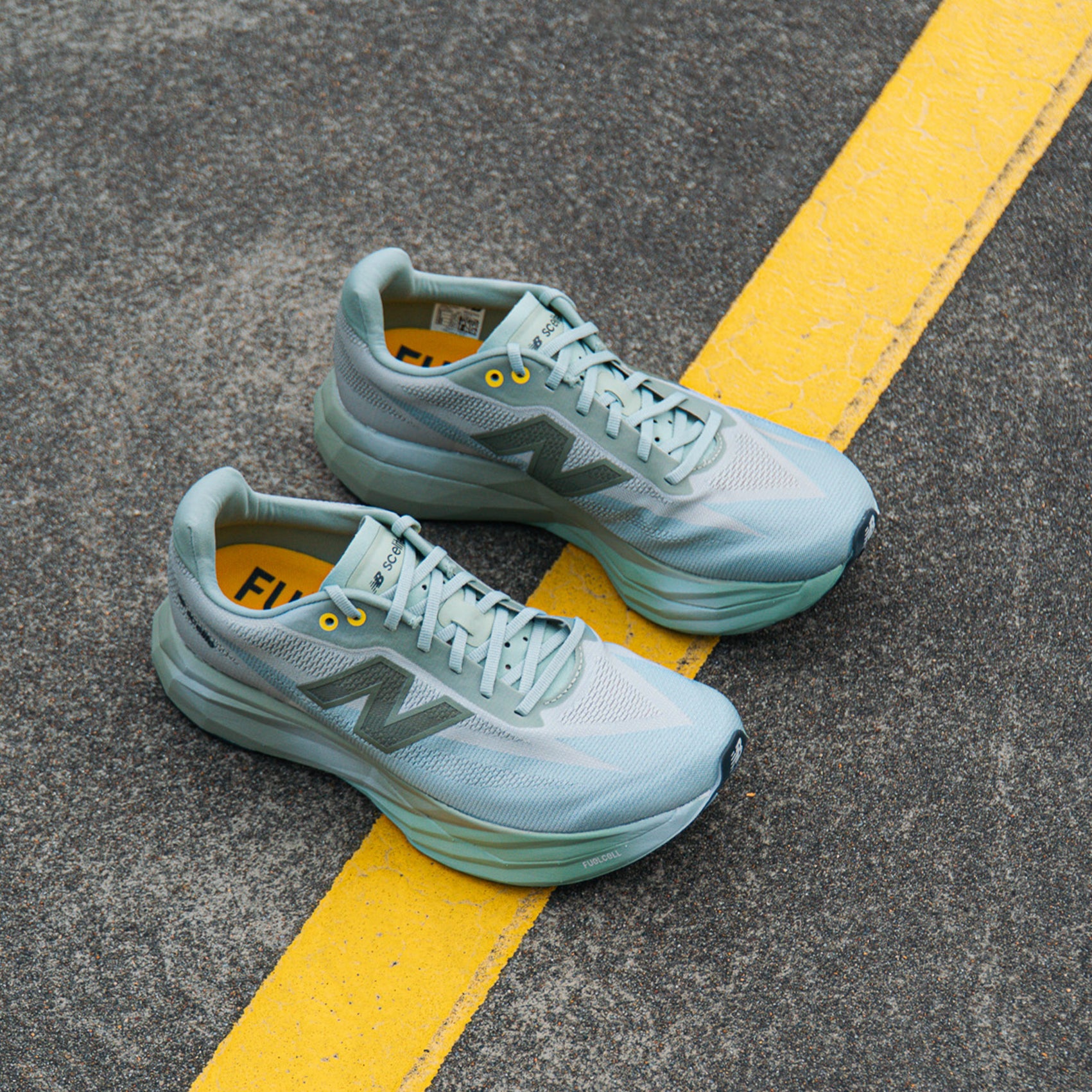 Womens New Balance FuelCell SuperComp Elite v5 (Wide)