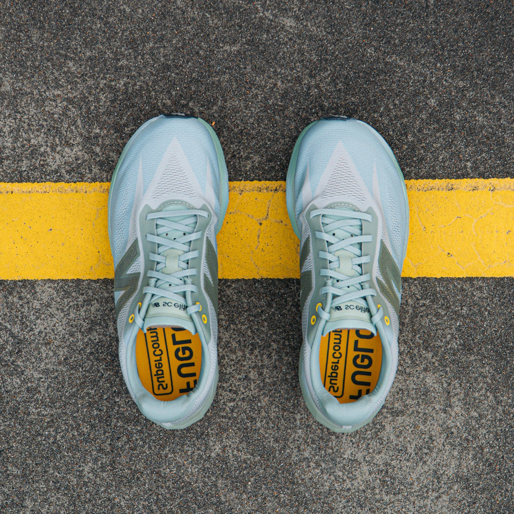 Womens New Balance FuelCell SuperComp Elite v5 (Wide)