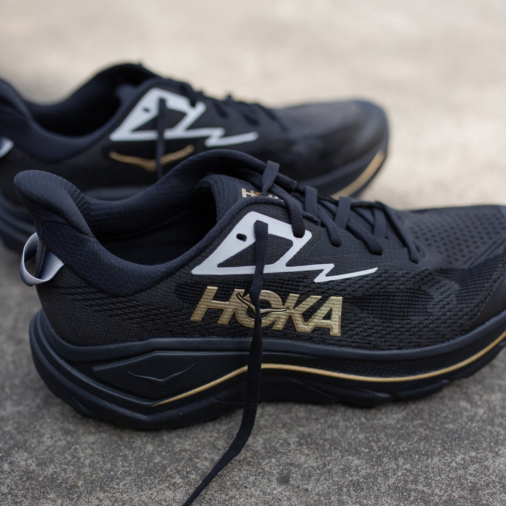 Womens HOKA Challenger ATR 8