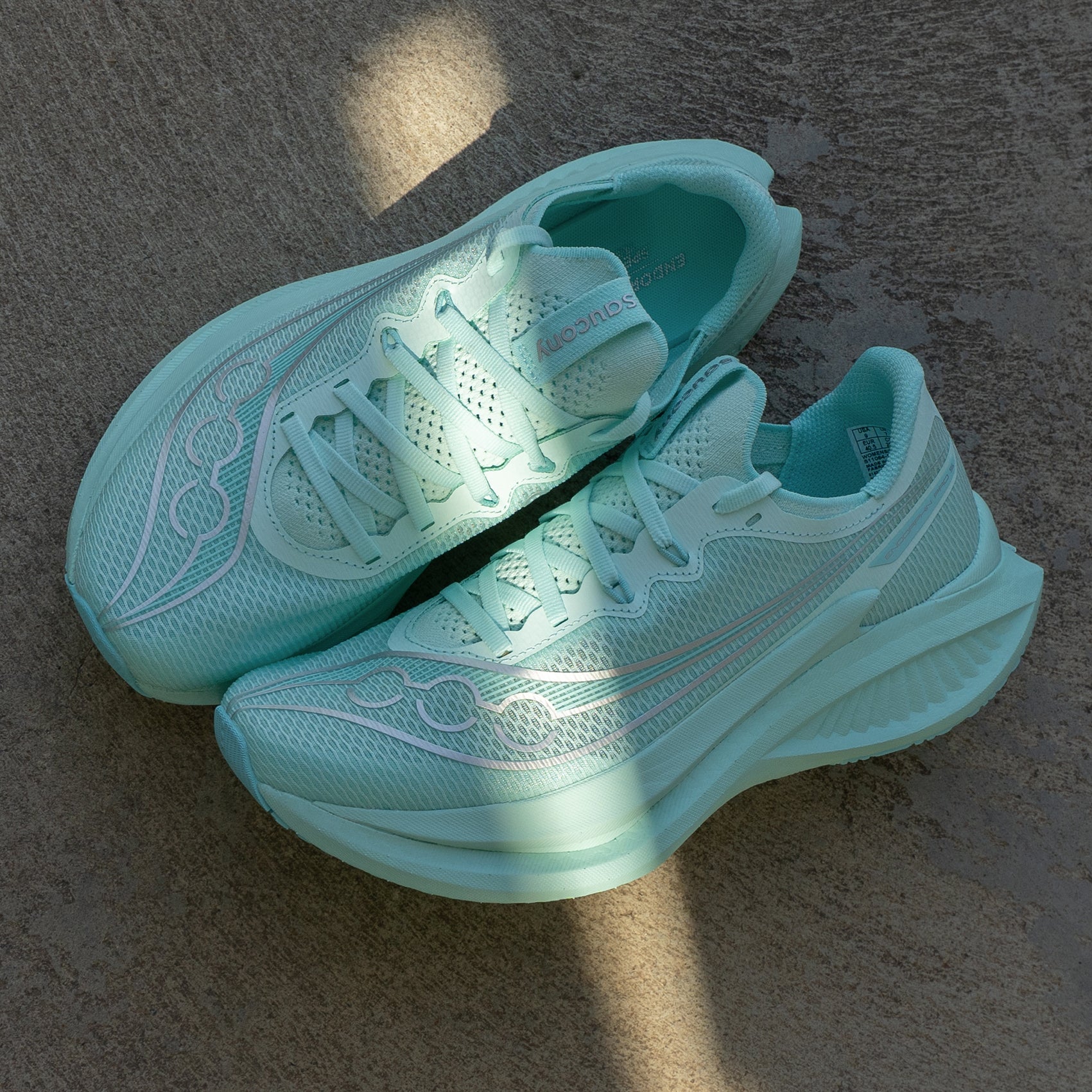 Womens Saucony Endorphin Pro 5