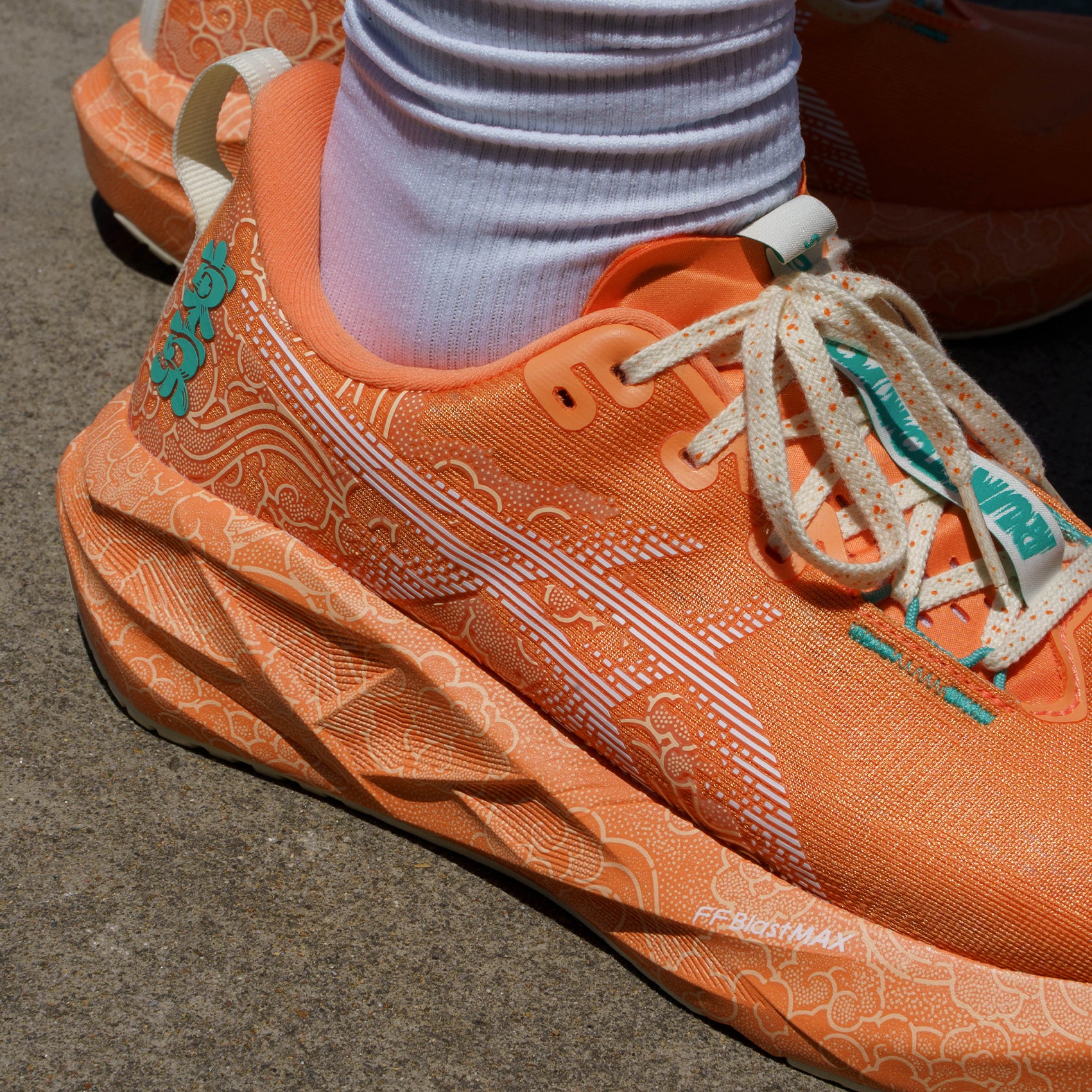Unisex ASICS Novablast 5 | Versatile Lightweight Daily Running
