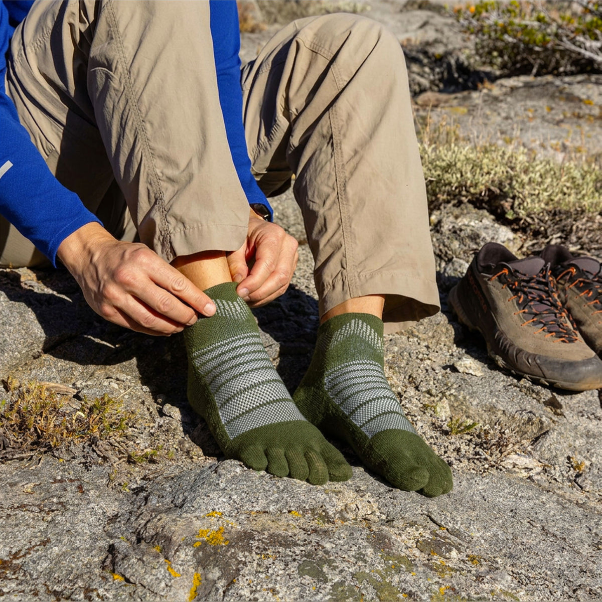 Unisex Injinji Outdoor Midweight Mini-Crew Wool Socks
