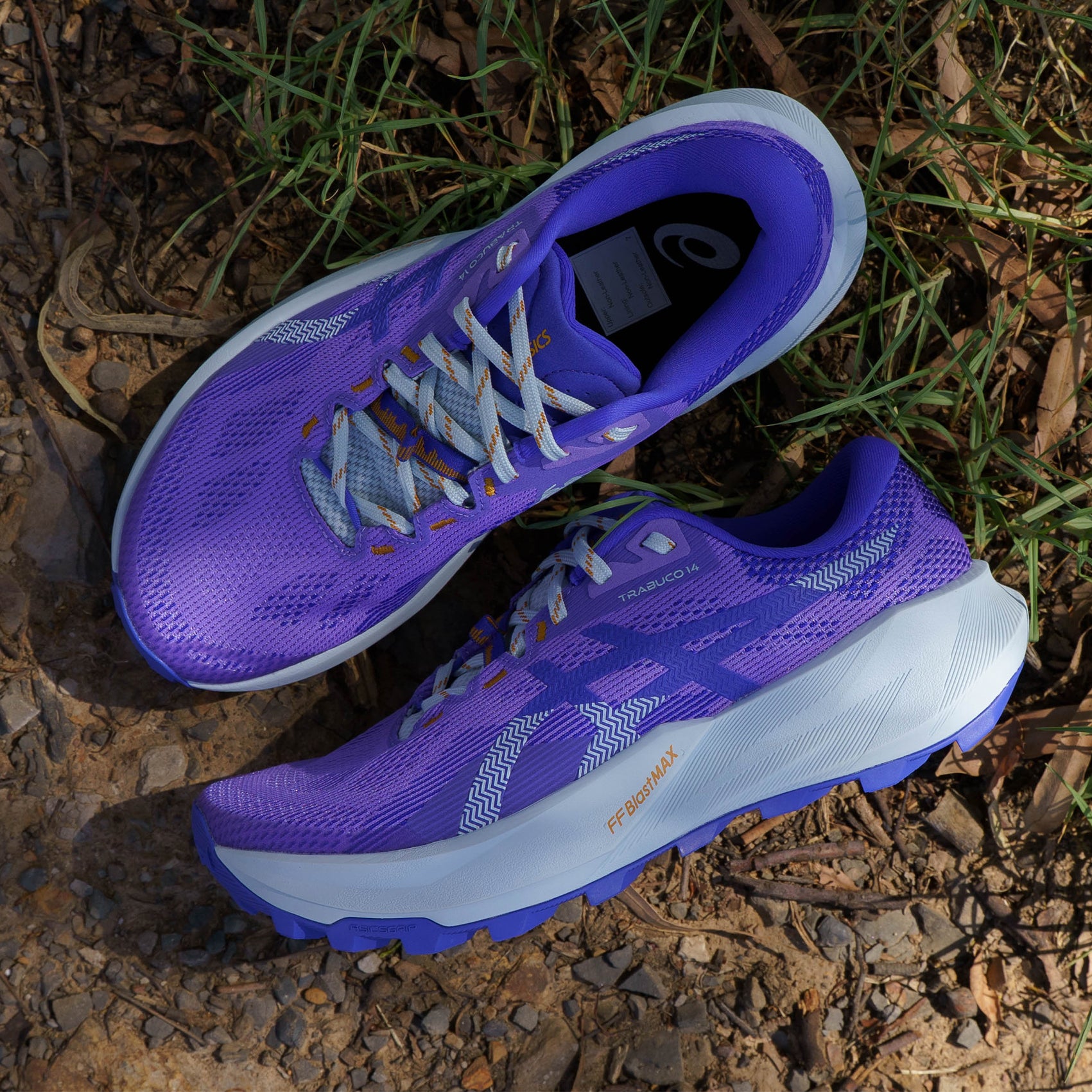 Womens ASICS Trabuco 14