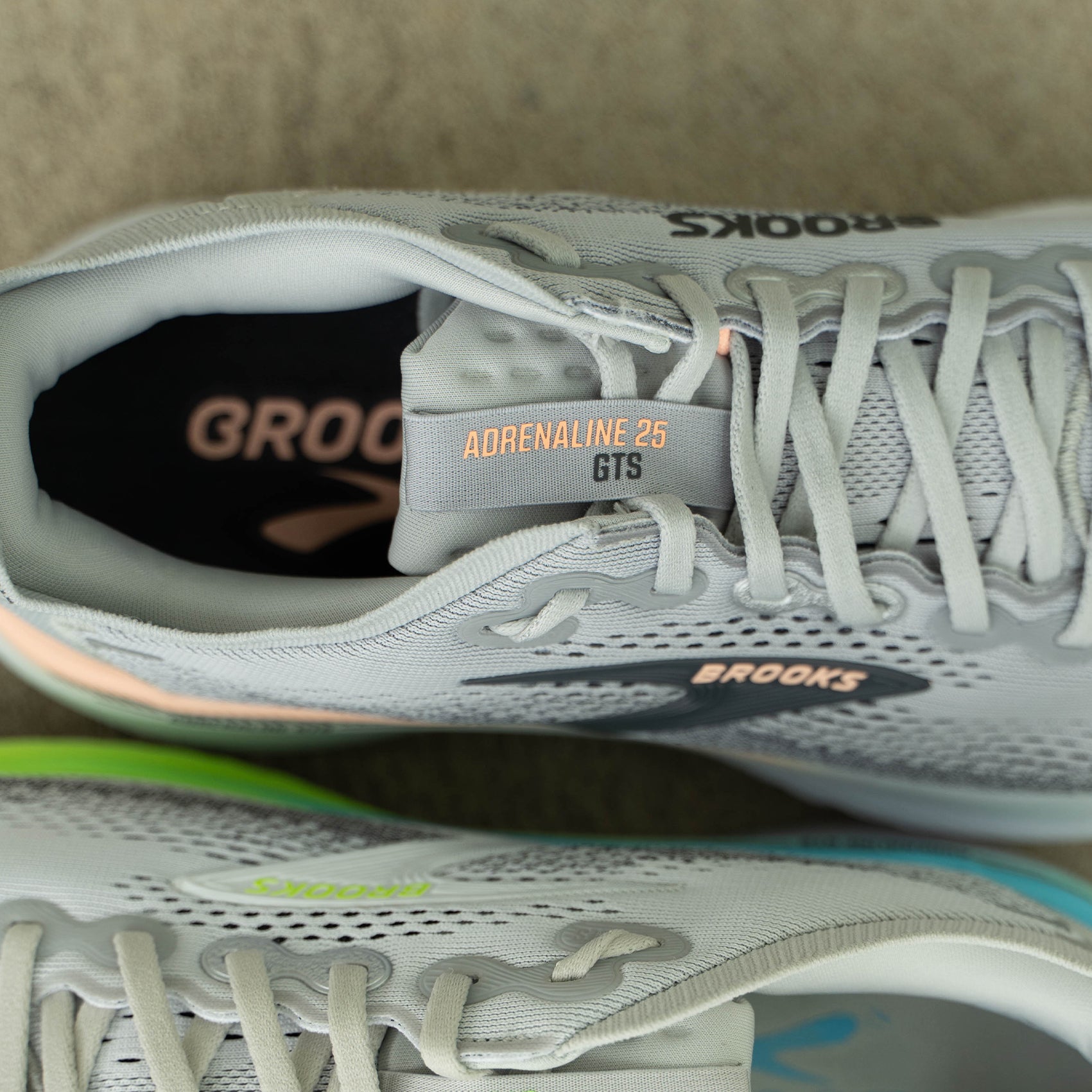 Womens Brooks Adrenaline GTS 25 (Wide)