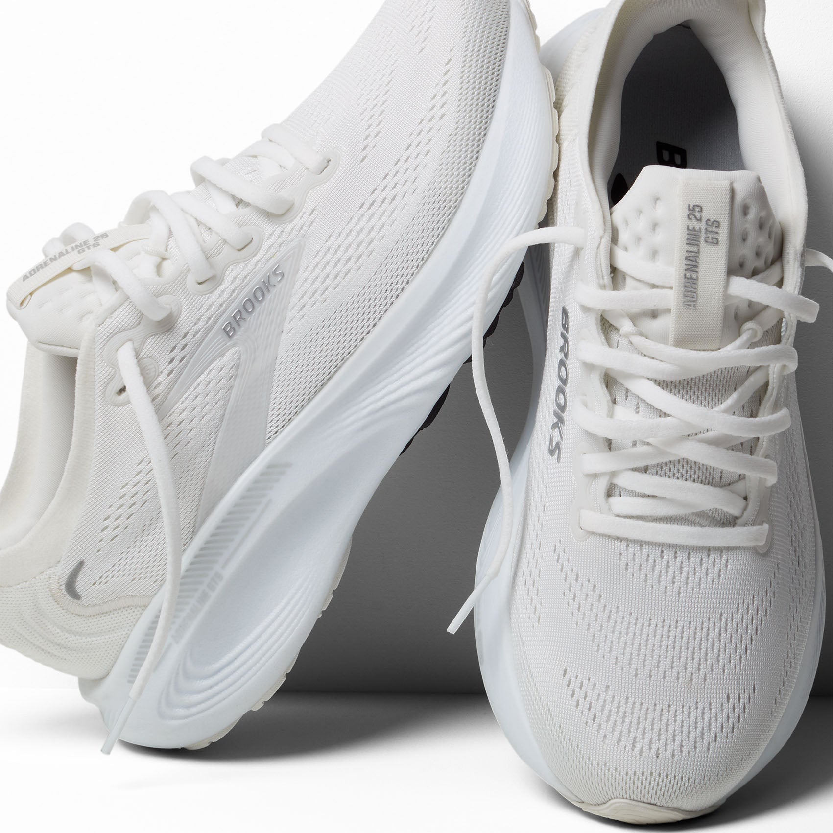 Womens Brooks Adrenaline GTS 25