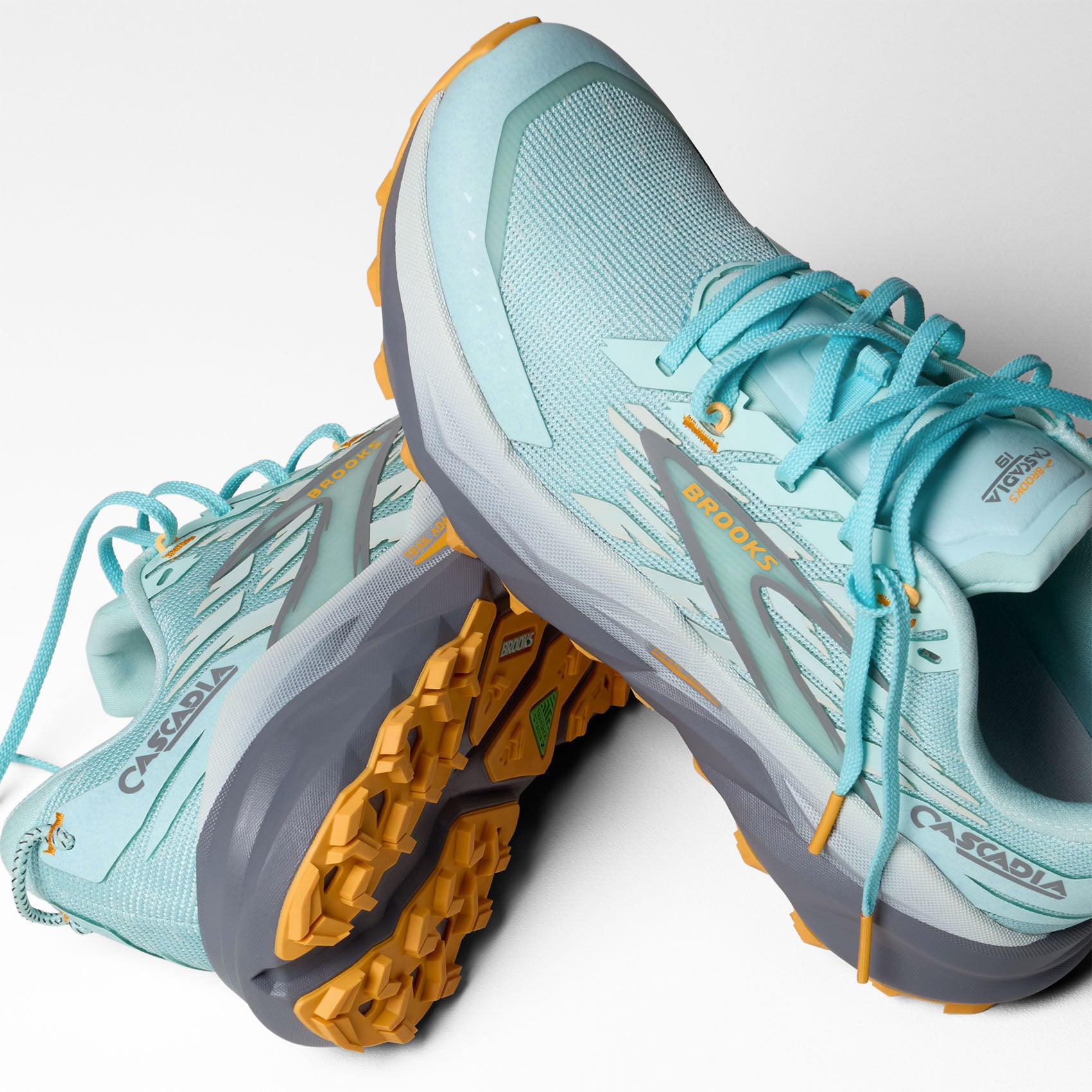 Womens Brooks Cascadia 19
