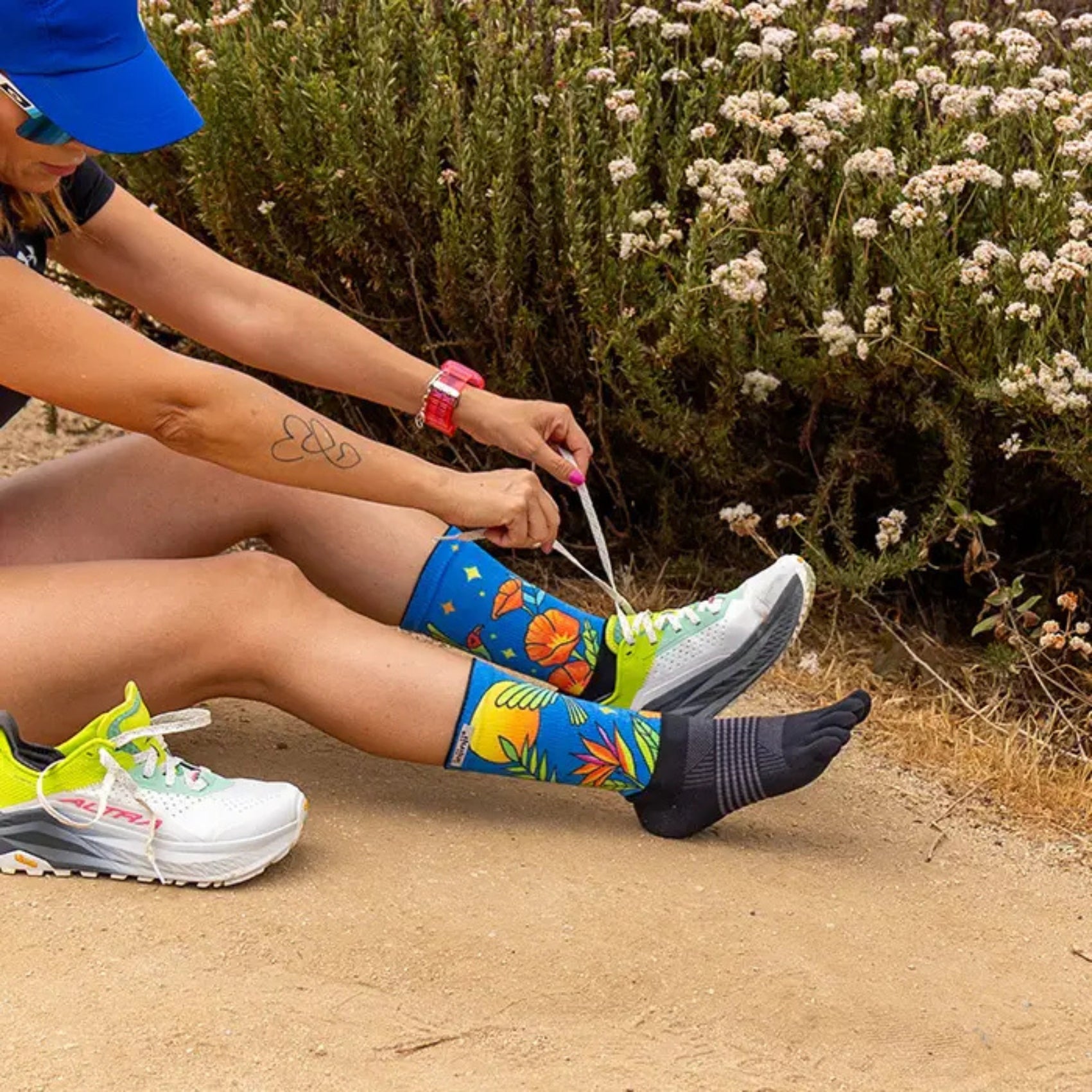 Womens Injinji Trail Artist Designed Crew Socks