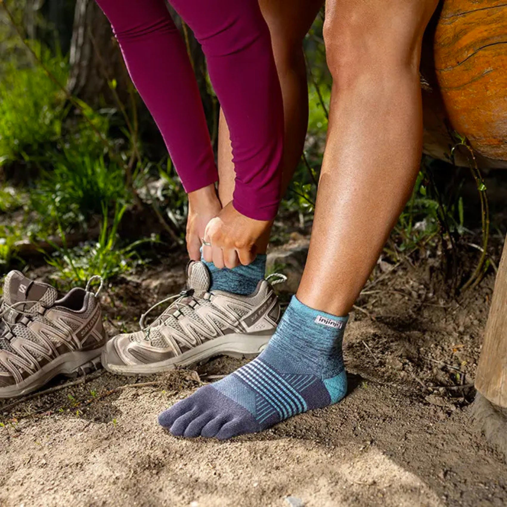 Womens Injinji Trail Midweight Mini-Crew Socks