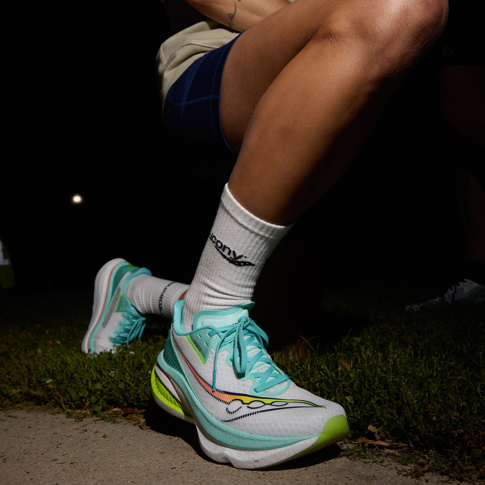 Womens Saucony Endorphin Azura