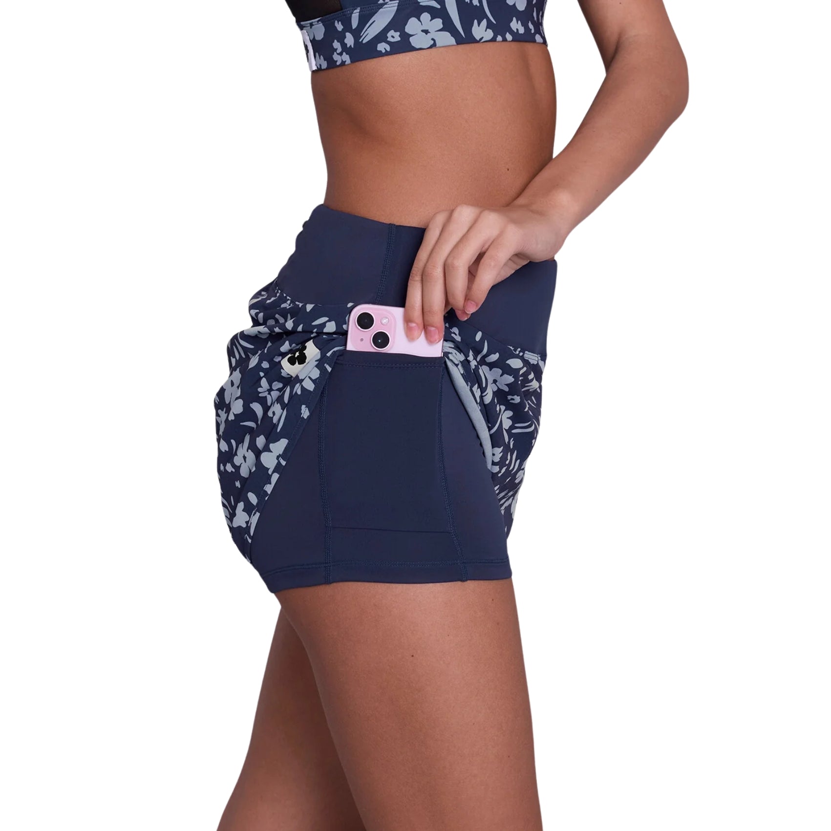Womens Saysky Flower Pace Shorts 3 Inch