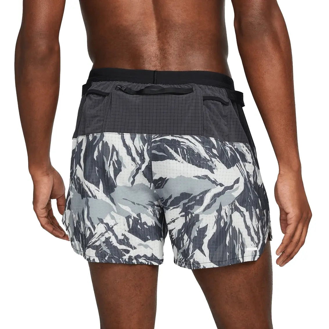 Mens Nike Dri-FIT Trail Flex Stride 5 Inch Short - Black / Dark Smoke / White