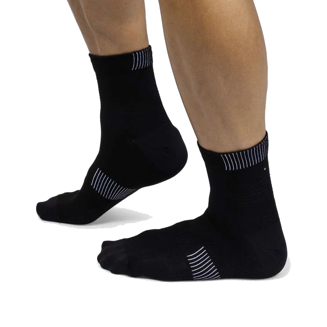 Mens On Running Ultralight Mid Sock - Black / White