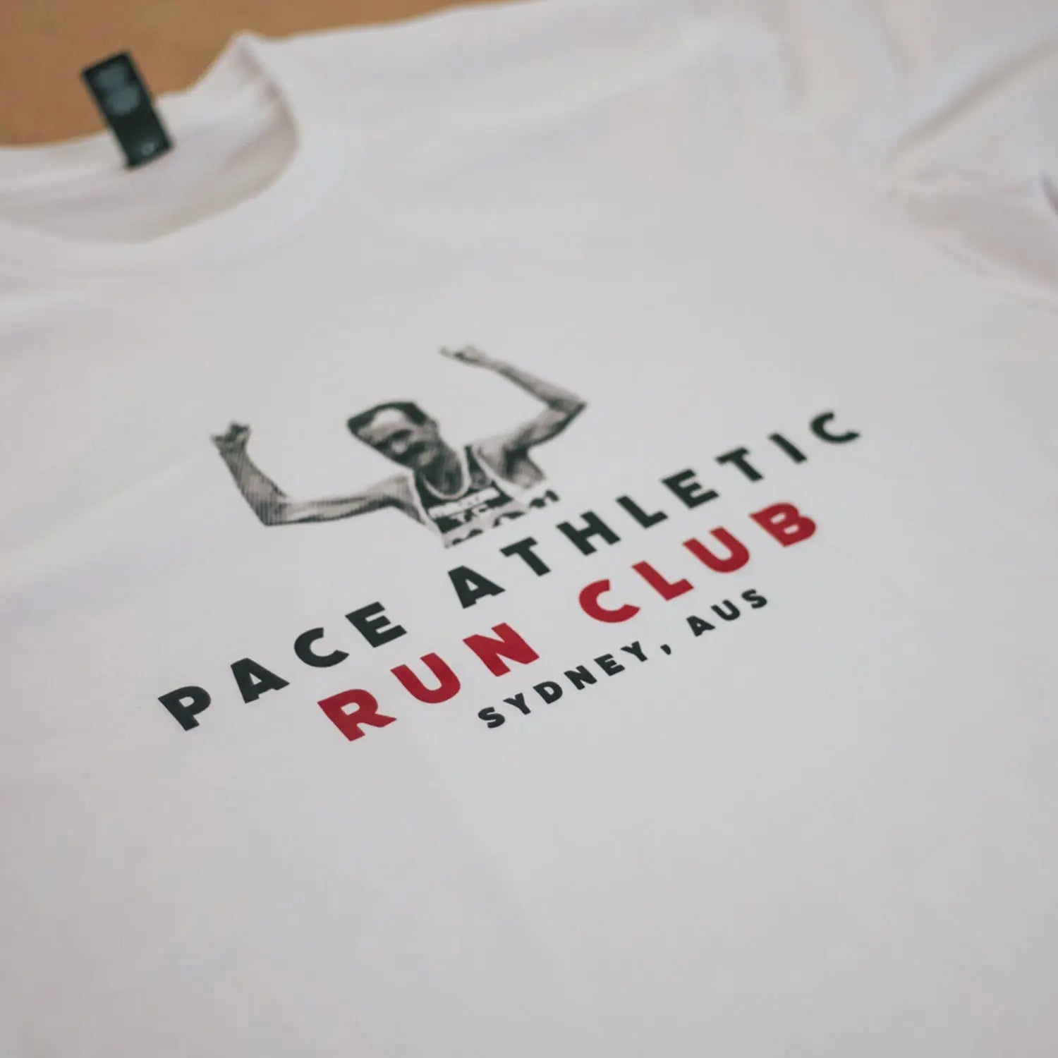 Mens Pace Athletic Run Club - Deeks Tee - White